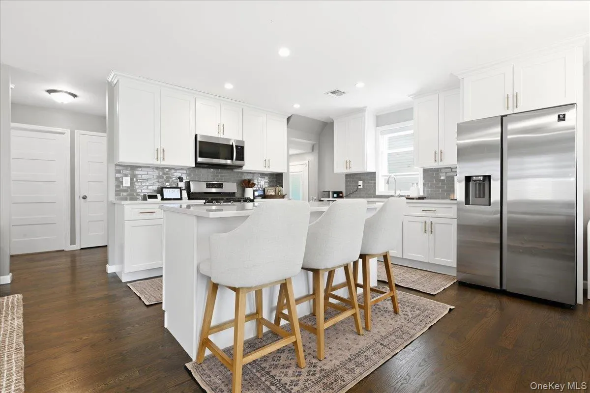 47 Fendale Street, Hempstead, NY, 4 Bedrooms Bedrooms, 7 Rooms Rooms,2 BathroomsBathrooms,Residential,For Rent,Fendale,0,1039188 47 Fendale Street, Hempstead, NY, 4 Bedrooms Bedrooms, 7 Rooms Rooms,2 BathroomsBathrooms,Residential,For Rent,Fendale,0,1039188