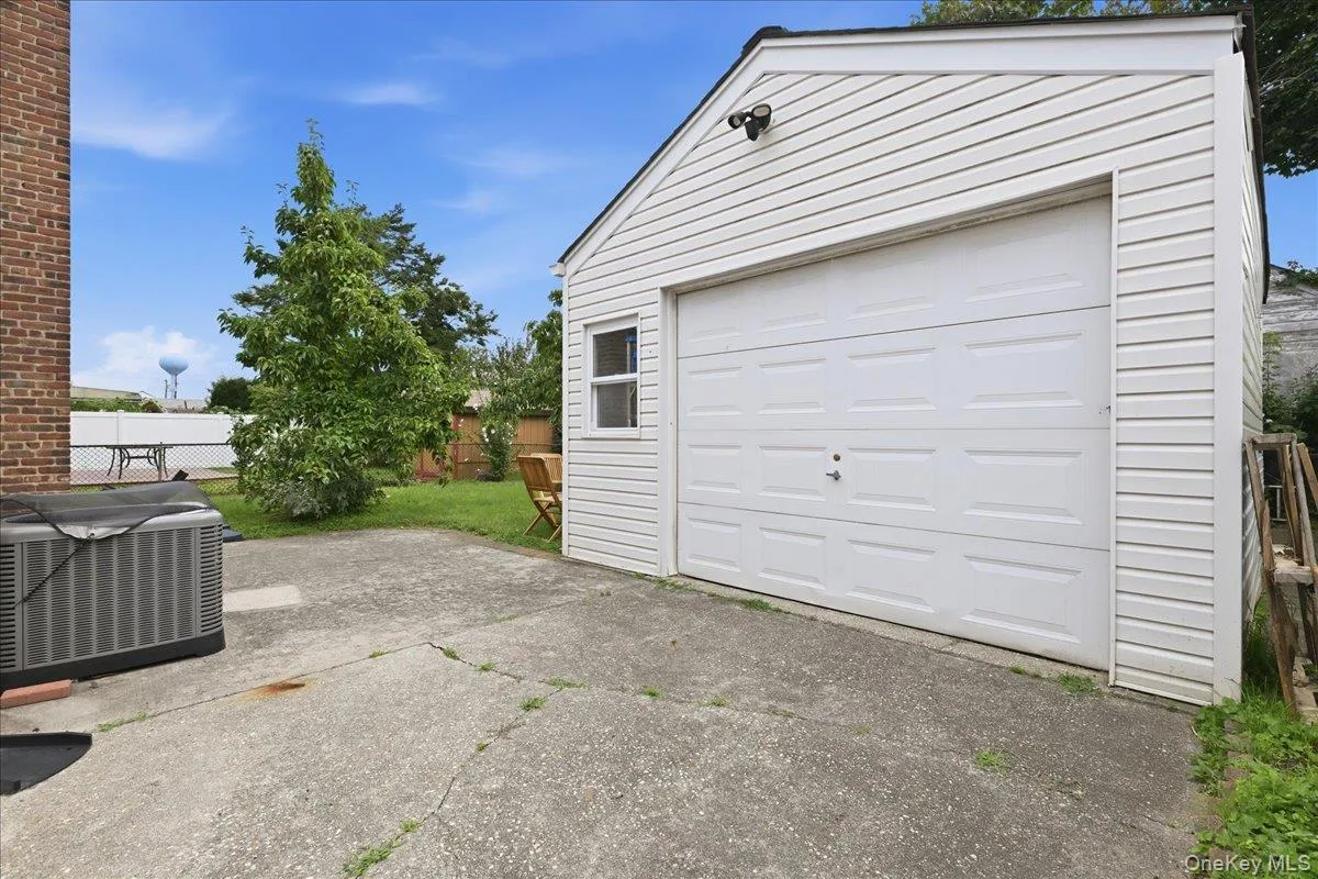47 Fendale Street, Hempstead, NY, 4 Bedrooms Bedrooms, 7 Rooms Rooms,2 BathroomsBathrooms,Residential,For Rent,Fendale,0,1039188 47 Fendale Street, Hempstead, NY, 4 Bedrooms Bedrooms, 7 Rooms Rooms,2 BathroomsBathrooms,Residential,For Rent,Fendale,0,1039188