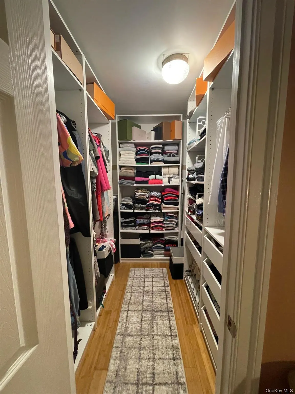 Custom build-in makes this space efficient and impressive. Custom build-in makes this space efficient and impressive.