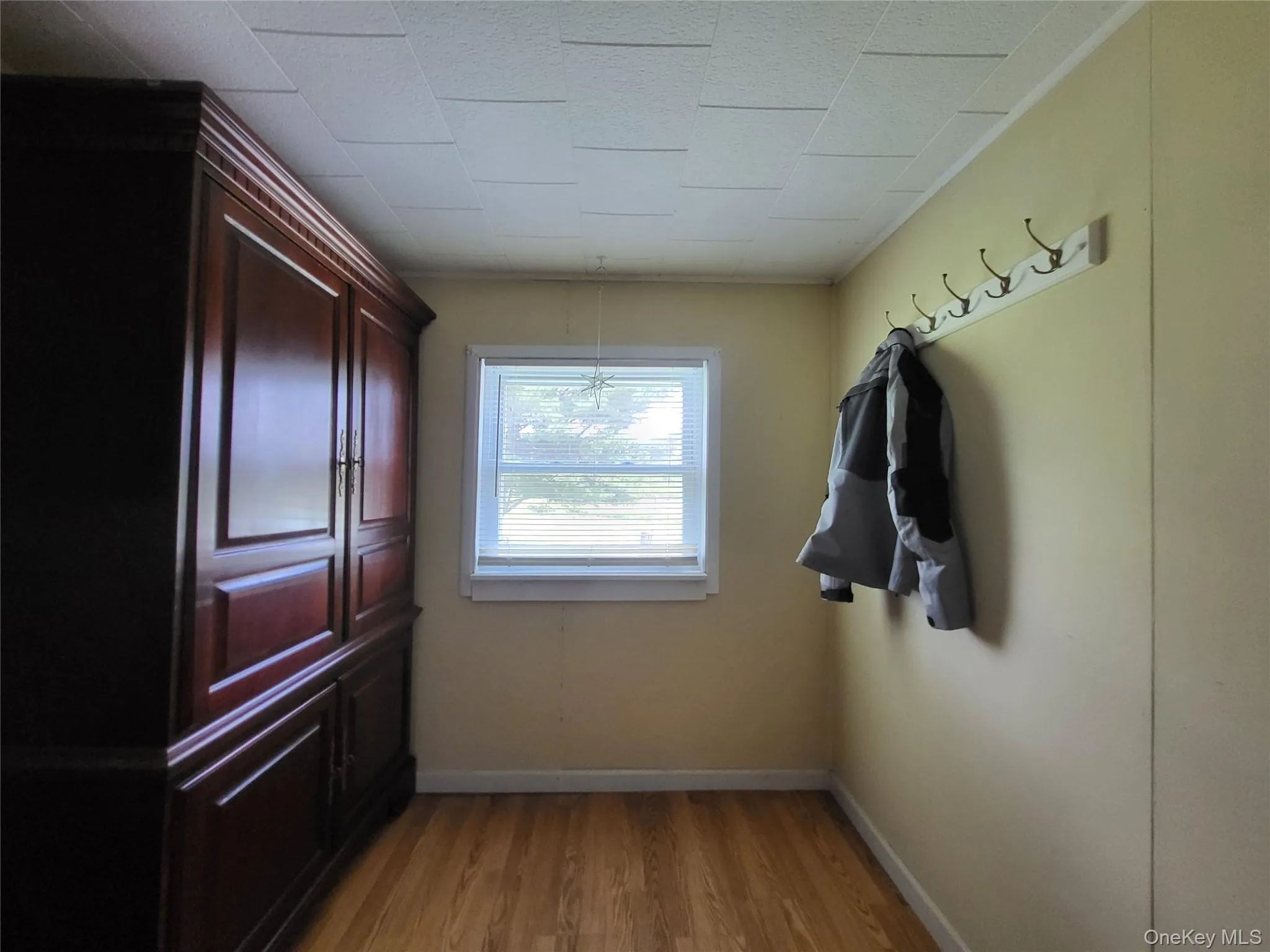 290 Behr Road, Bethel, NY, 2 Bedrooms Bedrooms, 6 Rooms Rooms,1 BathroomBathrooms,Residential,For Rent,Behr,0,1039198 290 Behr Road, Bethel, NY, 2 Bedrooms Bedrooms, 6 Rooms Rooms,1 BathroomBathrooms,Residential,For Rent,Behr,0,1039198