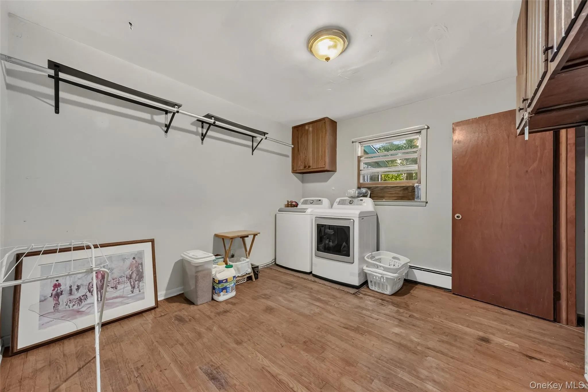 This is the 4th bedroom (currently used as a laundry room) This is the 4th bedroom (currently used as a laundry room)