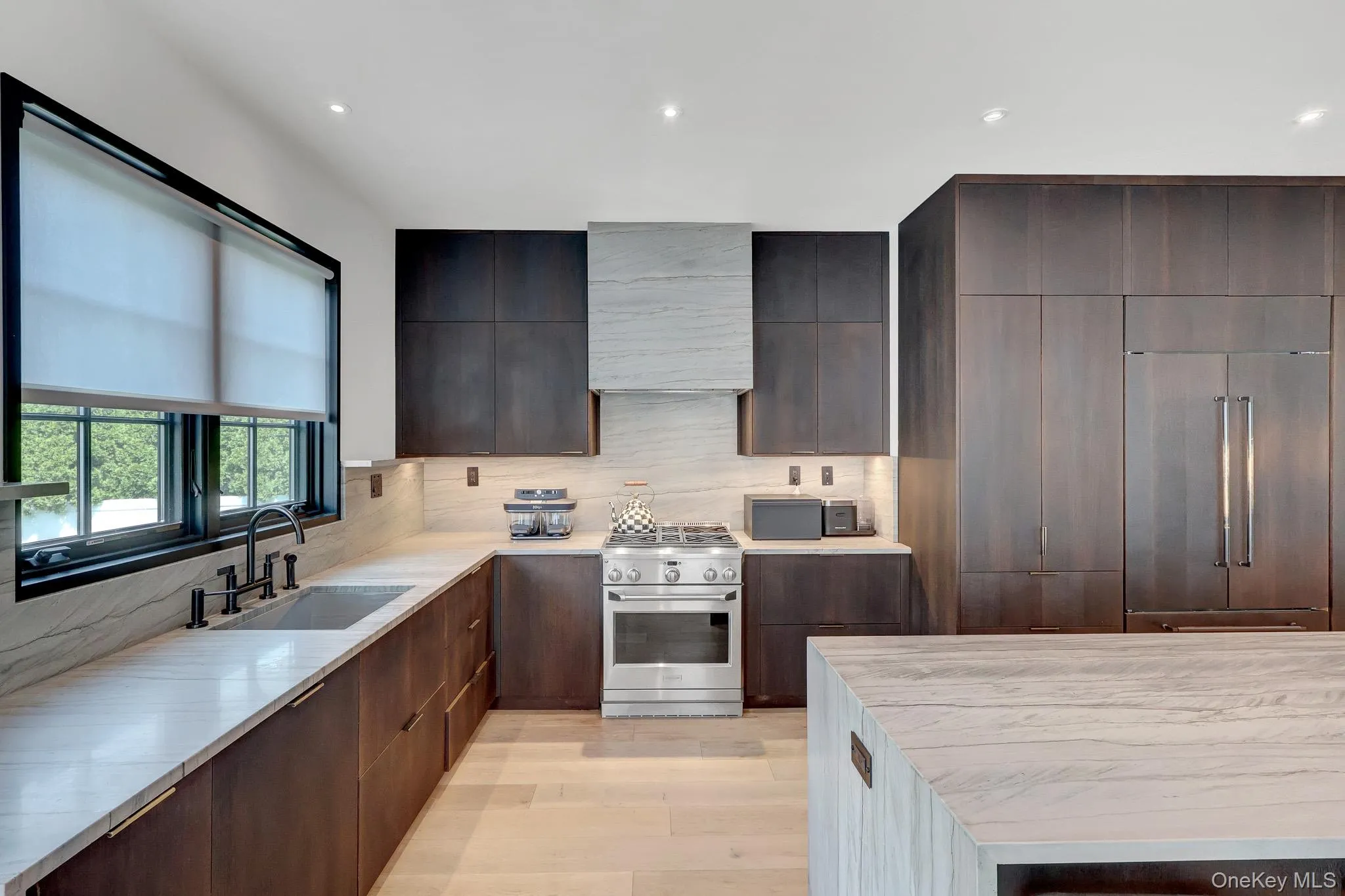 251-51 52nd Avenue, New York, NY, 4 Bedrooms Bedrooms, 15 Rooms Rooms,4 BathroomsBathrooms,Residential,For Rent,52nd,0,1039203 251-51 52nd Avenue, New York, NY, 4 Bedrooms Bedrooms, 15 Rooms Rooms,4 BathroomsBathrooms,Residential,For Rent,52nd,0,1039203