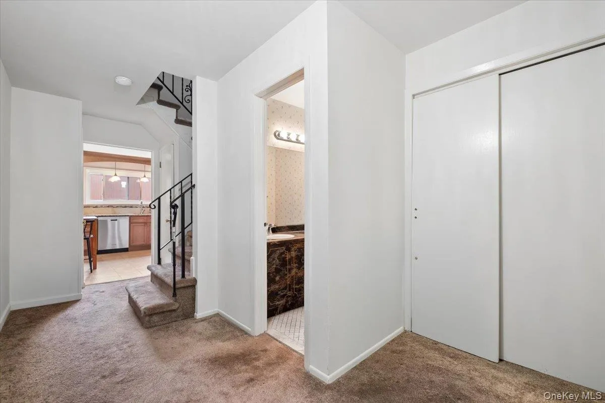 226 Coachlight Square, Cortlandt, NY, 3 Bedrooms Bedrooms, 6 Rooms Rooms,2 BathroomsBathrooms,Residential,For Rent,Coachlight,0,1039205 226 Coachlight Square, Cortlandt, NY, 3 Bedrooms Bedrooms, 6 Rooms Rooms,2 BathroomsBathrooms,Residential,For Rent,Coachlight,0,1039205