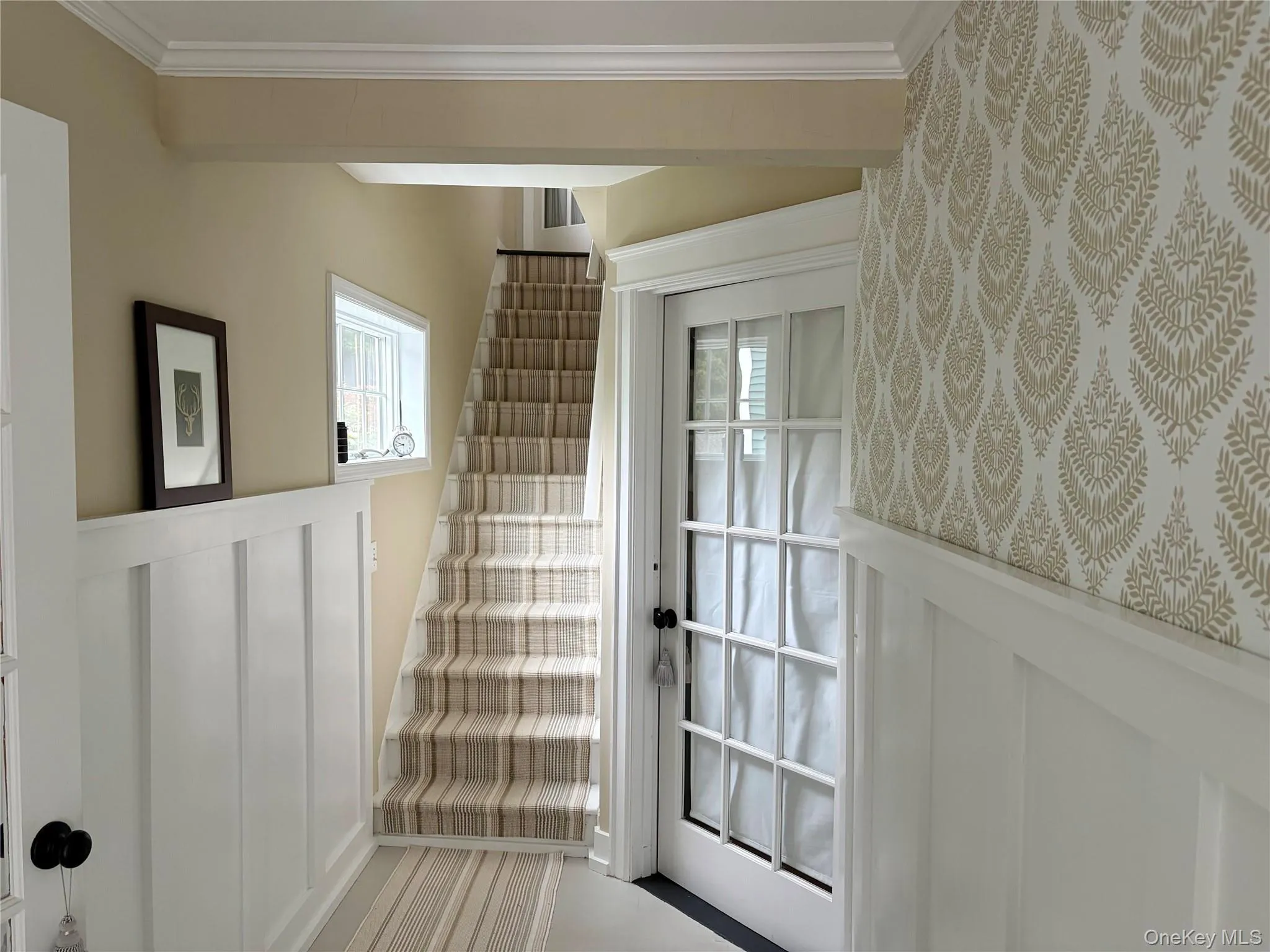 Entry Foyer leads to 2nd floor apartment Entry Foyer leads to 2nd floor apartment