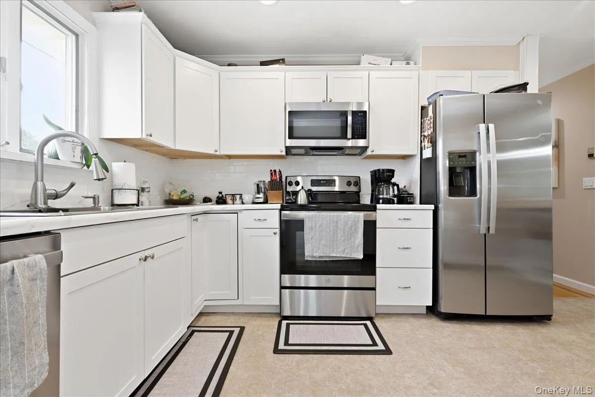 3790 Waverly Avenue, Hempstead, NY, 4 Bedrooms Bedrooms, 14 Rooms Rooms,2 BathroomsBathrooms,Residential,For Rent,Waverly,0,1039207 3790 Waverly Avenue, Hempstead, NY, 4 Bedrooms Bedrooms, 14 Rooms Rooms,2 BathroomsBathrooms,Residential,For Rent,Waverly,0,1039207