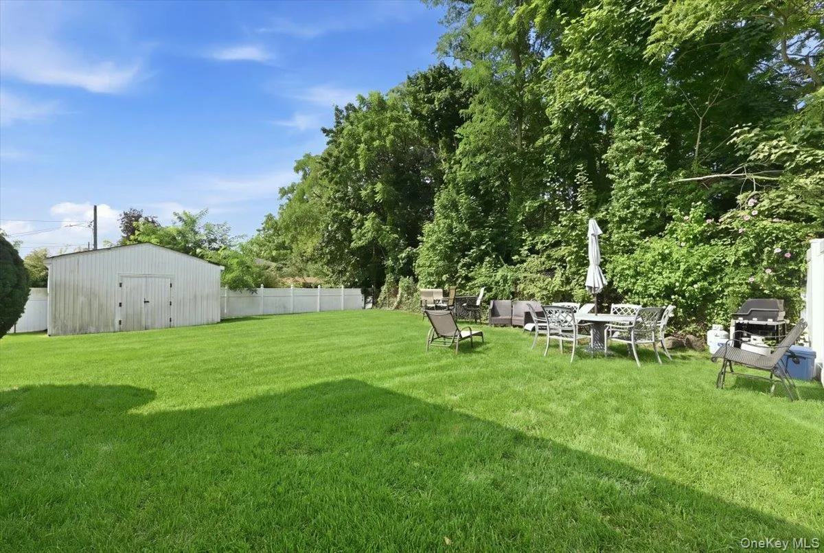 3790 Waverly Avenue, Hempstead, NY, 4 Bedrooms Bedrooms, 14 Rooms Rooms,2 BathroomsBathrooms,Residential,For Rent,Waverly,0,1039207 3790 Waverly Avenue, Hempstead, NY, 4 Bedrooms Bedrooms, 14 Rooms Rooms,2 BathroomsBathrooms,Residential,For Rent,Waverly,0,1039207