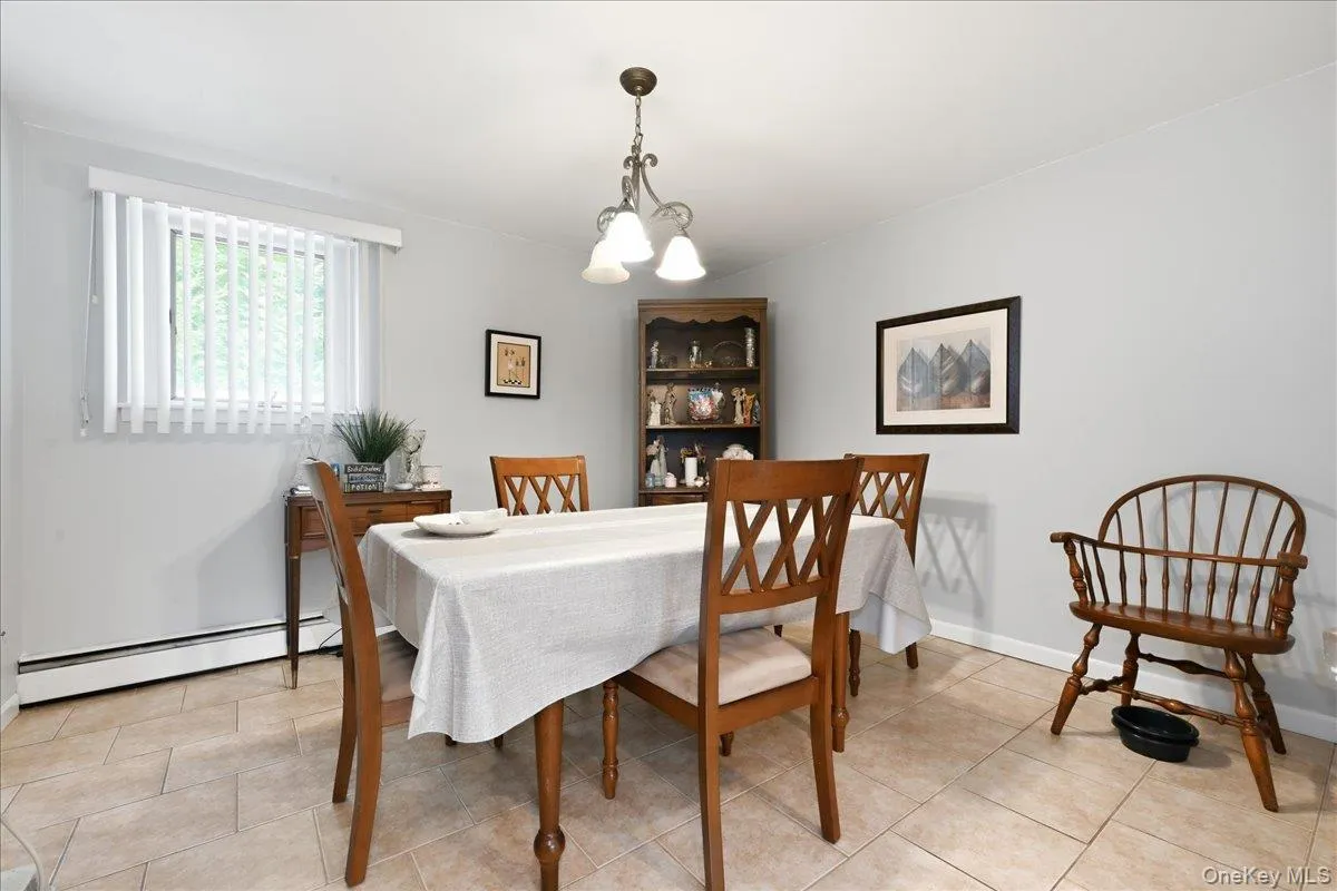 3790 Waverly Avenue, Hempstead, NY, 4 Bedrooms Bedrooms, 14 Rooms Rooms,2 BathroomsBathrooms,Residential,For Rent,Waverly,0,1039207 3790 Waverly Avenue, Hempstead, NY, 4 Bedrooms Bedrooms, 14 Rooms Rooms,2 BathroomsBathrooms,Residential,For Rent,Waverly,0,1039207