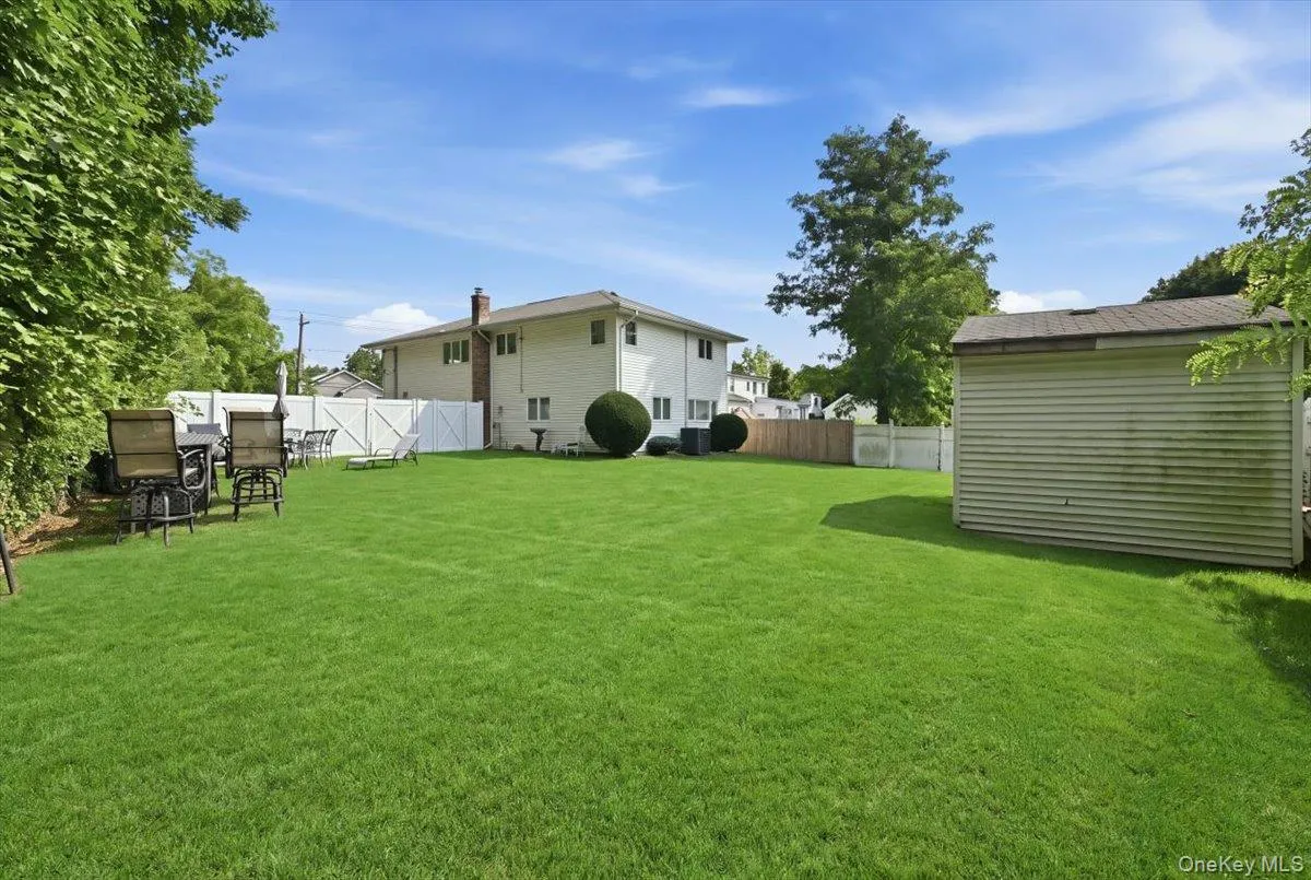 3790 Waverly Avenue, Hempstead, NY, 4 Bedrooms Bedrooms, 14 Rooms Rooms,2 BathroomsBathrooms,Residential,For Rent,Waverly,0,1039207 3790 Waverly Avenue, Hempstead, NY, 4 Bedrooms Bedrooms, 14 Rooms Rooms,2 BathroomsBathrooms,Residential,For Rent,Waverly,0,1039207