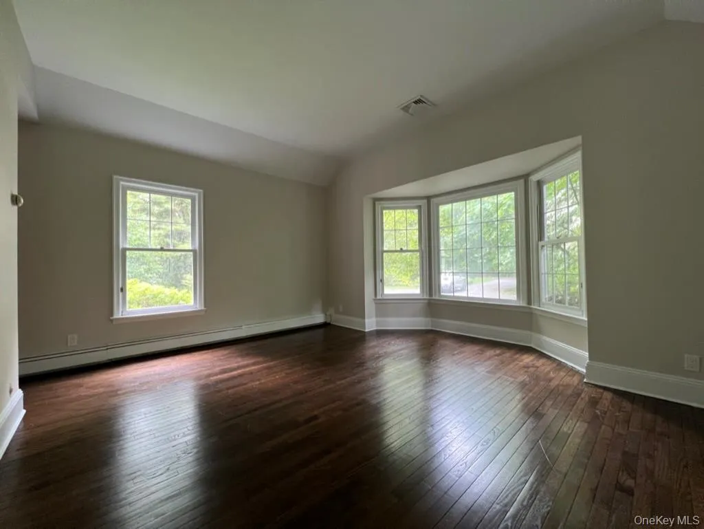 23 Matinecock Farms Road, Oyster Bay, NY, 5 Bedrooms Bedrooms, 9 Rooms Rooms,4 BathroomsBathrooms,Residential Lease,For Rent,Matinecock Farms,0,1039209 23 Matinecock Farms Road, Oyster Bay, NY, 5 Bedrooms Bedrooms, 9 Rooms Rooms,4 BathroomsBathrooms,Residential Lease,For Rent,Matinecock Farms,0,1039209