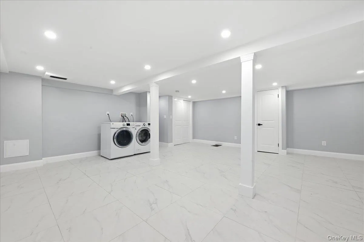 90 Grohmans Lane, Oyster Bay, NY, 3 Bedrooms Bedrooms, 14 Rooms Rooms,2 BathroomsBathrooms,Residential,For Rent,Grohmans,0,1039211 90 Grohmans Lane, Oyster Bay, NY, 3 Bedrooms Bedrooms, 14 Rooms Rooms,2 BathroomsBathrooms,Residential,For Rent,Grohmans,0,1039211