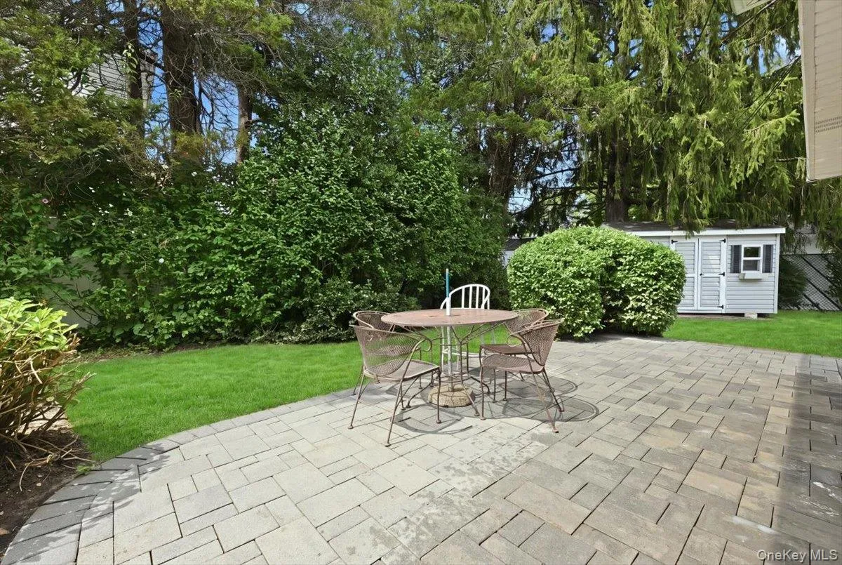 90 Grohmans Lane, Oyster Bay, NY, 3 Bedrooms Bedrooms, 14 Rooms Rooms,2 BathroomsBathrooms,Residential,For Rent,Grohmans,0,1039211 90 Grohmans Lane, Oyster Bay, NY, 3 Bedrooms Bedrooms, 14 Rooms Rooms,2 BathroomsBathrooms,Residential,For Rent,Grohmans,0,1039211