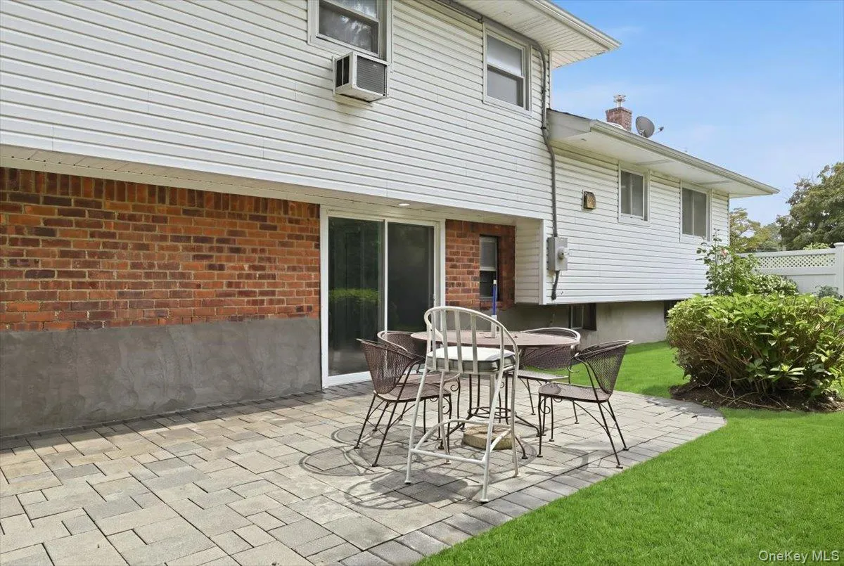 90 Grohmans Lane, Oyster Bay, NY, 3 Bedrooms Bedrooms, 14 Rooms Rooms,2 BathroomsBathrooms,Residential,For Rent,Grohmans,0,1039211 90 Grohmans Lane, Oyster Bay, NY, 3 Bedrooms Bedrooms, 14 Rooms Rooms,2 BathroomsBathrooms,Residential,For Rent,Grohmans,0,1039211