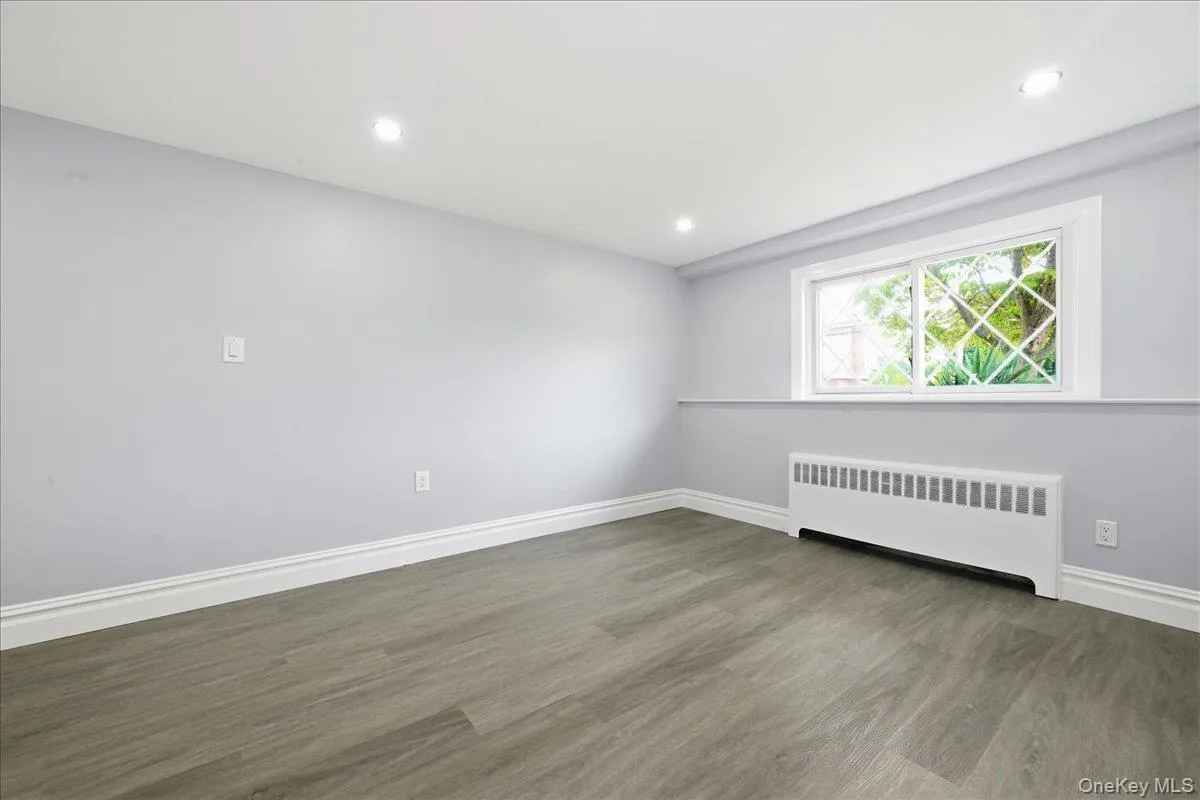 90 Grohmans Lane, Oyster Bay, NY, 3 Bedrooms Bedrooms, 14 Rooms Rooms,2 BathroomsBathrooms,Residential,For Rent,Grohmans,0,1039211 90 Grohmans Lane, Oyster Bay, NY, 3 Bedrooms Bedrooms, 14 Rooms Rooms,2 BathroomsBathrooms,Residential,For Rent,Grohmans,0,1039211