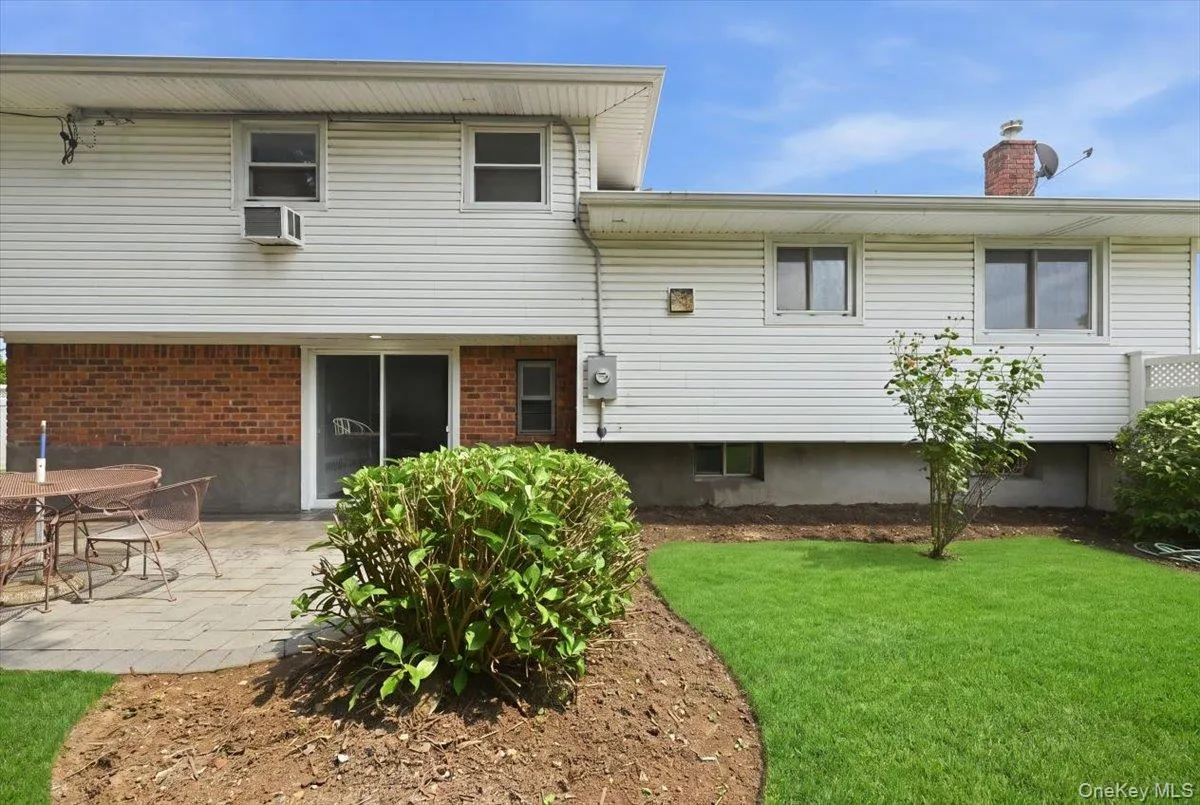 90 Grohmans Lane, Oyster Bay, NY, 3 Bedrooms Bedrooms, 14 Rooms Rooms,2 BathroomsBathrooms,Residential,For Rent,Grohmans,0,1039211 90 Grohmans Lane, Oyster Bay, NY, 3 Bedrooms Bedrooms, 14 Rooms Rooms,2 BathroomsBathrooms,Residential,For Rent,Grohmans,0,1039211