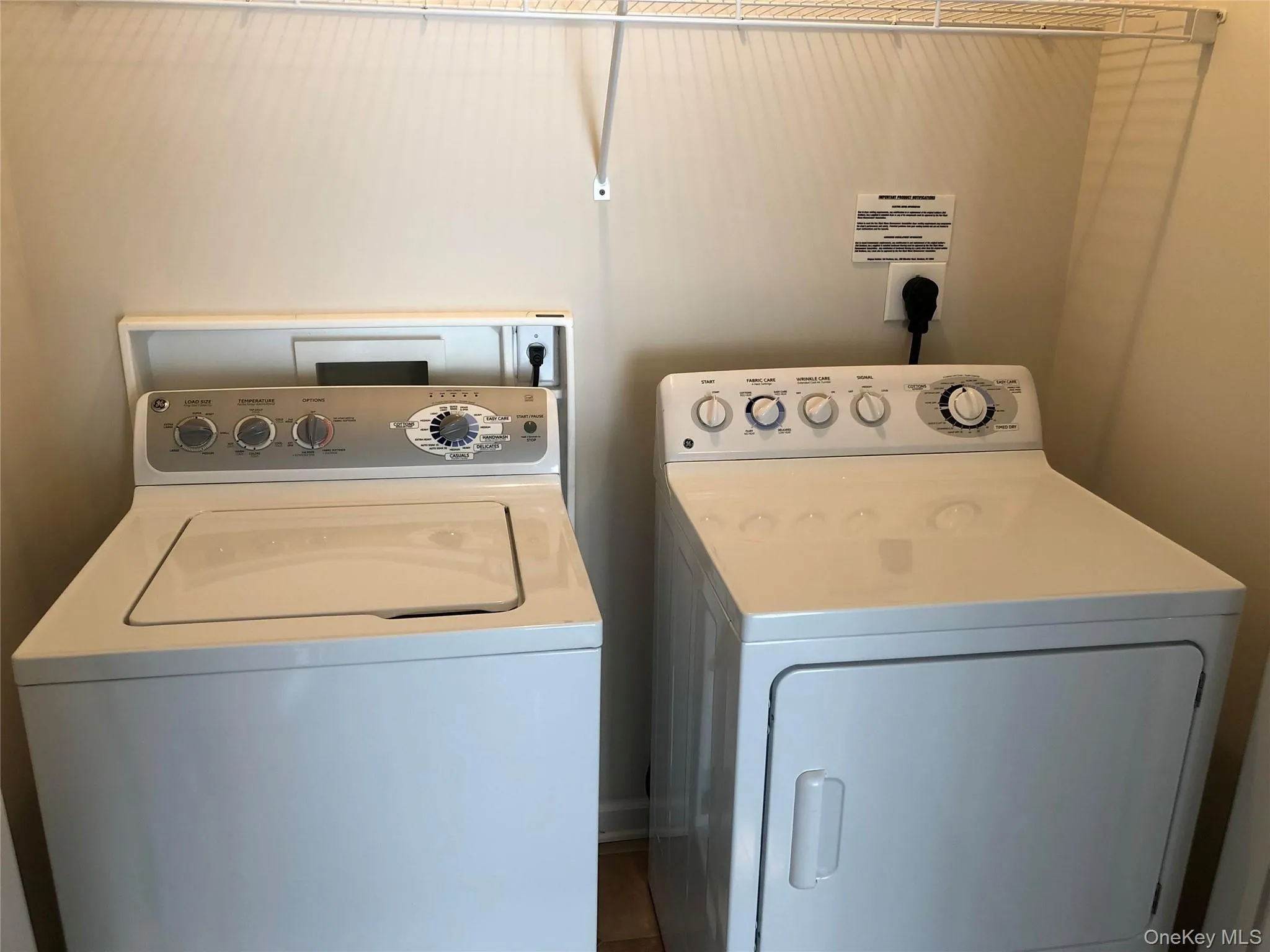 614 Saratoga Lane, Fishkill, NY, 2 Bedrooms Bedrooms, 4 Rooms Rooms,2 BathroomsBathrooms,Residential Lease,For Rent,Saratoga,0,1039212 614 Saratoga Lane, Fishkill, NY, 2 Bedrooms Bedrooms, 4 Rooms Rooms,2 BathroomsBathrooms,Residential Lease,For Rent,Saratoga,0,1039212