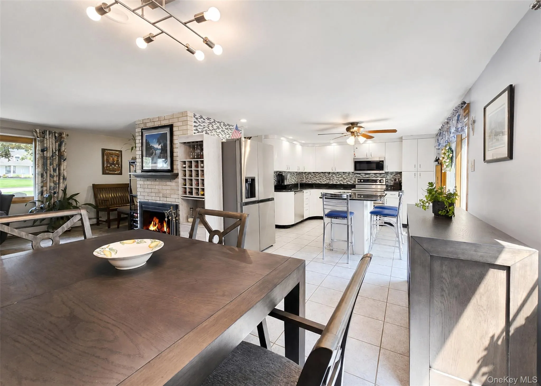 4 Halfcircle Drive, Brookhaven, NY, 5 Bedrooms Bedrooms, 8 Rooms Rooms,2 BathroomsBathrooms,Residential,For Rent,Halfcircle,0,1039213 4 Halfcircle Drive, Brookhaven, NY, 5 Bedrooms Bedrooms, 8 Rooms Rooms,2 BathroomsBathrooms,Residential,For Rent,Halfcircle,0,1039213