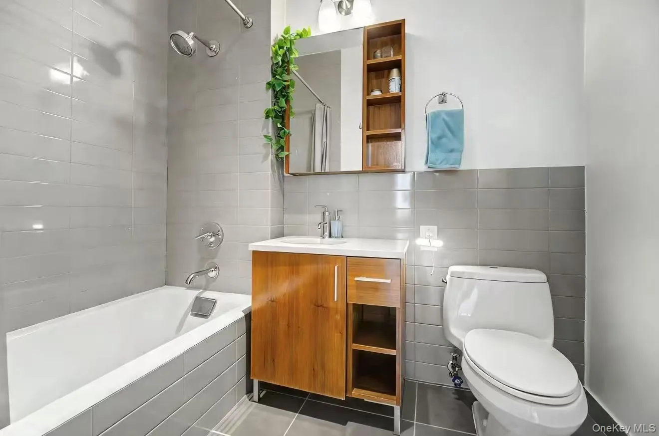 140-21 32nd Avenue, New York, NY, 2 Bedrooms Bedrooms, 5 Rooms Rooms,2 BathroomsBathrooms,Residential,For Rent,32nd,0,1039221 140-21 32nd Avenue, New York, NY, 2 Bedrooms Bedrooms, 5 Rooms Rooms,2 BathroomsBathrooms,Residential,For Rent,32nd,0,1039221