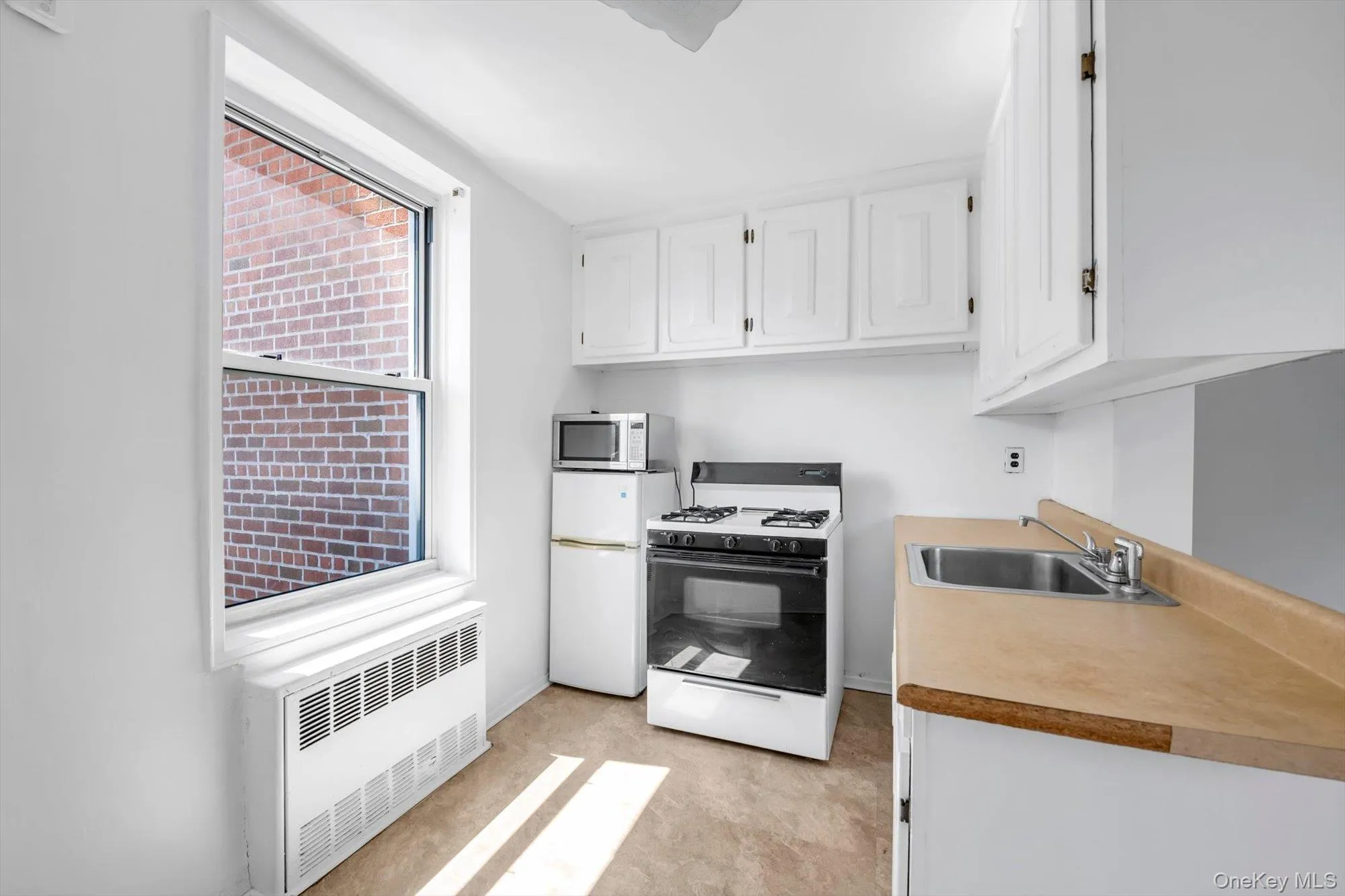 68-15 Selfridge Street, New York, NY, 1 Bedroom Bedrooms, 2 Rooms Rooms,1 BathroomBathrooms,Residential,For Rent,Selfridge,0,1039227 68-15 Selfridge Street, New York, NY, 1 Bedroom Bedrooms, 2 Rooms Rooms,1 BathroomBathrooms,Residential,For Rent,Selfridge,0,1039227