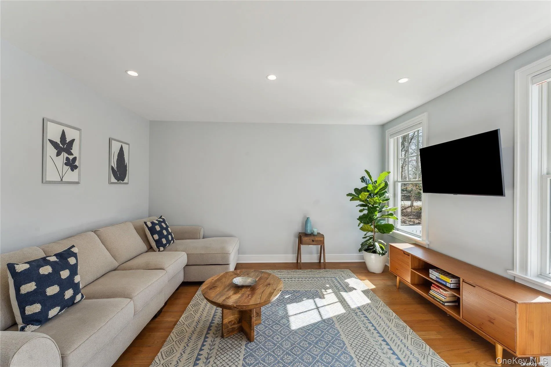9 Mill Road, Southampton, NY, 6 Bedrooms Bedrooms, 11 Rooms Rooms,5 BathroomsBathrooms,Residential Lease,For Rent,Mill,0,1039229 9 Mill Road, Southampton, NY, 6 Bedrooms Bedrooms, 11 Rooms Rooms,5 BathroomsBathrooms,Residential Lease,For Rent,Mill,0,1039229