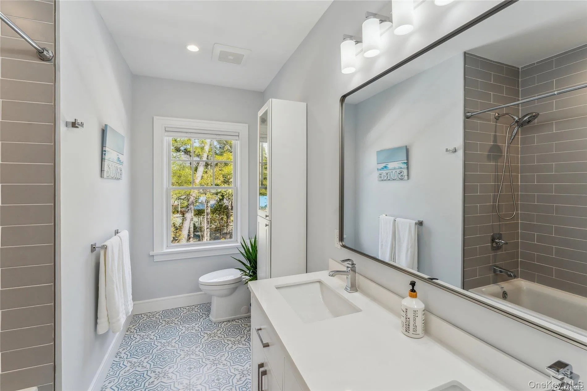 9 Mill Road, Southampton, NY, 6 Bedrooms Bedrooms, 11 Rooms Rooms,5 BathroomsBathrooms,Residential Lease,For Rent,Mill,0,1039229 9 Mill Road, Southampton, NY, 6 Bedrooms Bedrooms, 11 Rooms Rooms,5 BathroomsBathrooms,Residential Lease,For Rent,Mill,0,1039229
