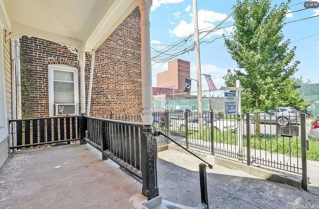 3-08 26th Avenue, New York, NY, 2 Bedrooms Bedrooms, 6 Rooms Rooms,1 BathroomBathrooms,Residential Lease,For Rent,26th,0,1039231 3-08 26th Avenue, New York, NY, 2 Bedrooms Bedrooms, 6 Rooms Rooms,1 BathroomBathrooms,Residential Lease,For Rent,26th,0,1039231