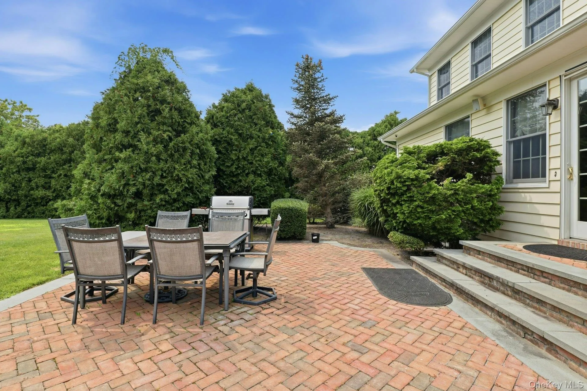 28 Spruce Street, Brookhaven, NY, 6 Bedrooms Bedrooms, 14 Rooms Rooms,4 BathroomsBathrooms,Residential,For Rent,Spruce,0,1039232 28 Spruce Street, Brookhaven, NY, 6 Bedrooms Bedrooms, 14 Rooms Rooms,4 BathroomsBathrooms,Residential,For Rent,Spruce,0,1039232