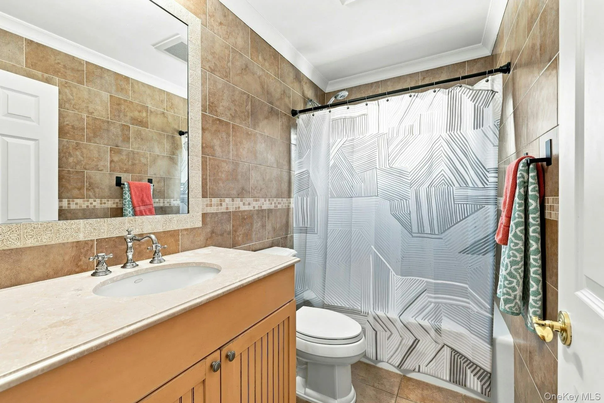 28 Spruce Street, Brookhaven, NY, 6 Bedrooms Bedrooms, 14 Rooms Rooms,4 BathroomsBathrooms,Residential,For Rent,Spruce,0,1039232 28 Spruce Street, Brookhaven, NY, 6 Bedrooms Bedrooms, 14 Rooms Rooms,4 BathroomsBathrooms,Residential,For Rent,Spruce,0,1039232