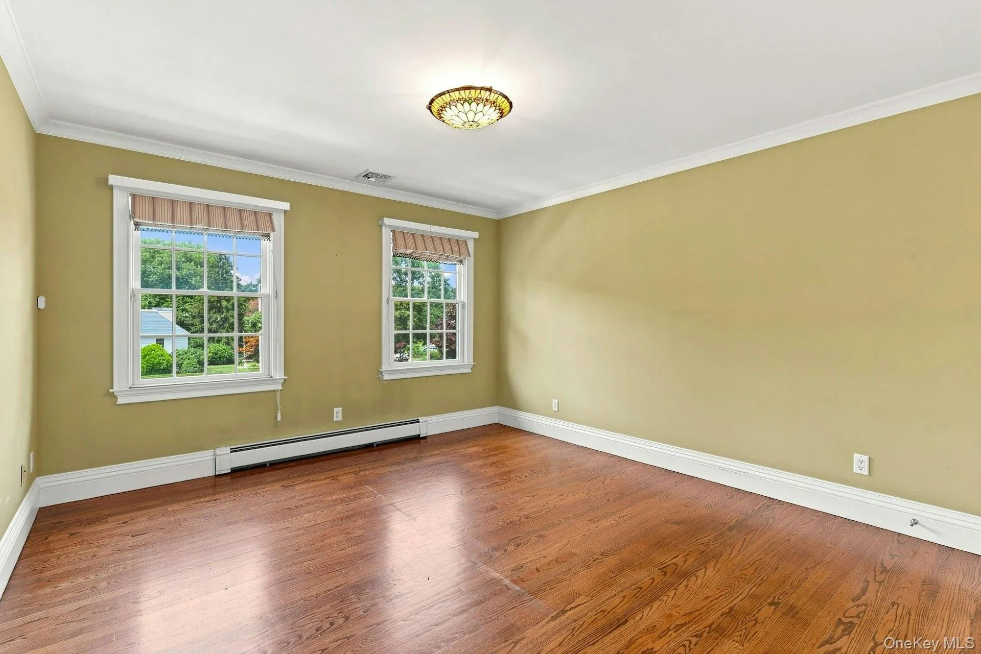 28 Spruce Street, Brookhaven, NY, 6 Bedrooms Bedrooms, 14 Rooms Rooms,4 BathroomsBathrooms,Residential,For Rent,Spruce,0,1039232 28 Spruce Street, Brookhaven, NY, 6 Bedrooms Bedrooms, 14 Rooms Rooms,4 BathroomsBathrooms,Residential,For Rent,Spruce,0,1039232