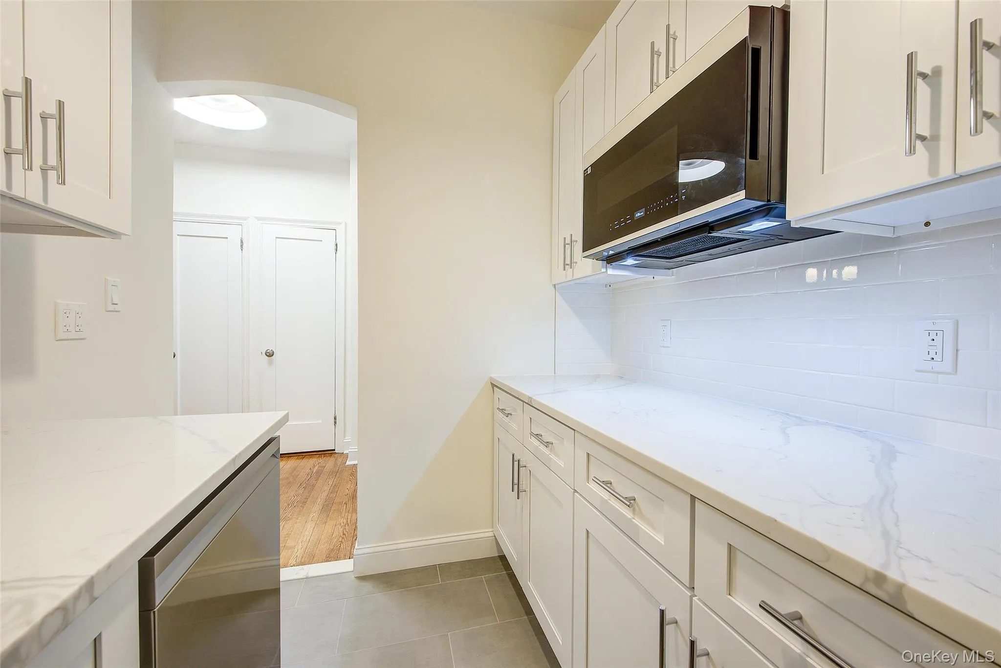 77-12 35th Avenue, New York, NY, 2 Bedrooms Bedrooms, 4 Rooms Rooms,1 BathroomBathrooms,Residential,For Rent,35th,0,1039236 77-12 35th Avenue, New York, NY, 2 Bedrooms Bedrooms, 4 Rooms Rooms,1 BathroomBathrooms,Residential,For Rent,35th,0,1039236