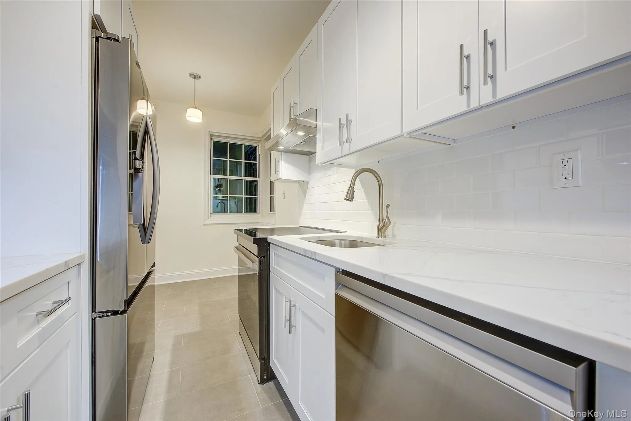 77-12 35th Avenue, New York, NY, 2 Bedrooms Bedrooms, 4 Rooms Rooms,1 BathroomBathrooms,Residential,For Rent,35th,0,1039236 77-12 35th Avenue, New York, NY, 2 Bedrooms Bedrooms, 4 Rooms Rooms,1 BathroomBathrooms,Residential,For Rent,35th,0,1039236