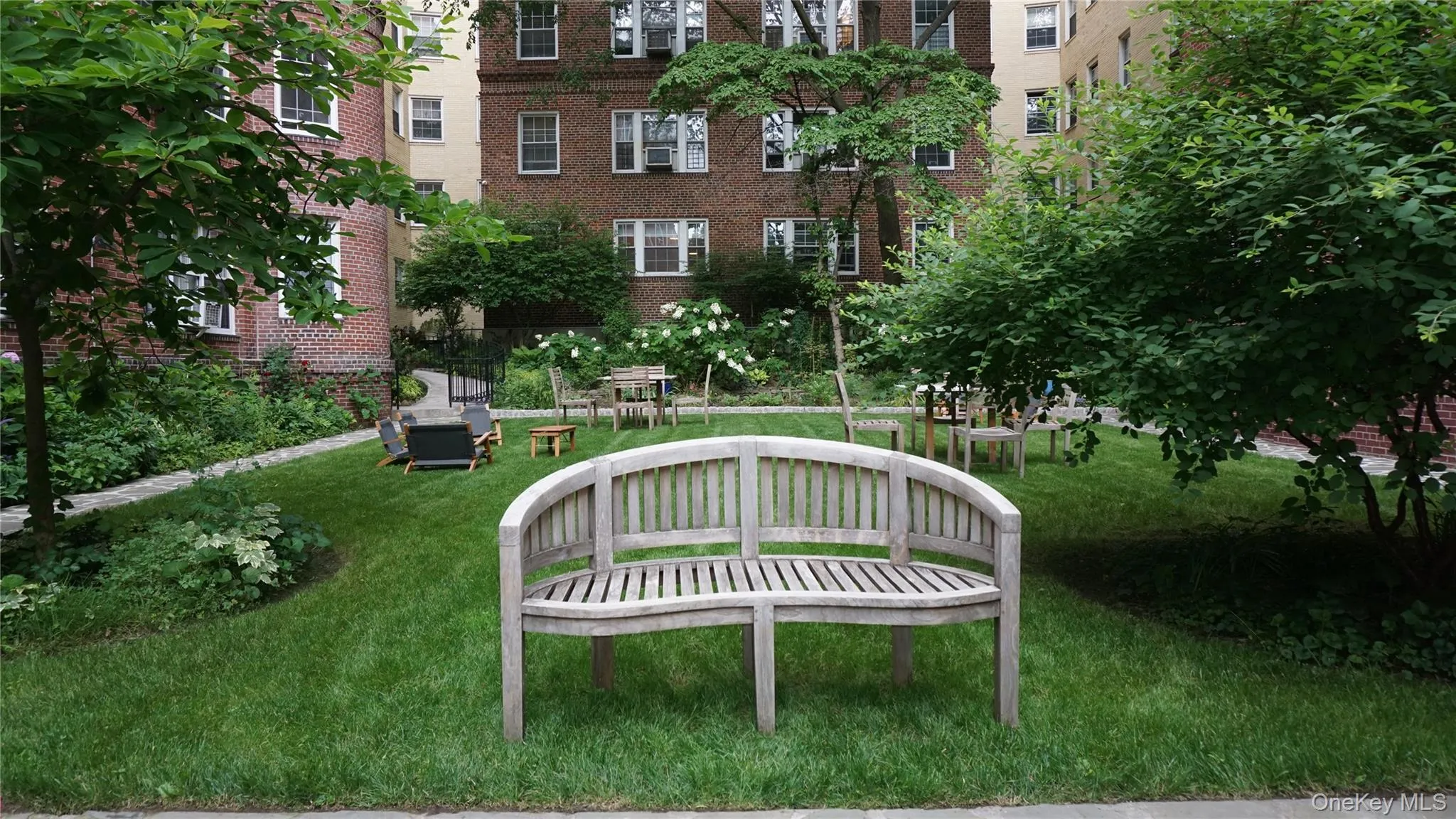 77-12 35th Avenue, New York, NY, 2 Bedrooms Bedrooms, 4 Rooms Rooms,1 BathroomBathrooms,Residential,For Rent,35th,0,1039236 77-12 35th Avenue, New York, NY, 2 Bedrooms Bedrooms, 4 Rooms Rooms,1 BathroomBathrooms,Residential,For Rent,35th,0,1039236