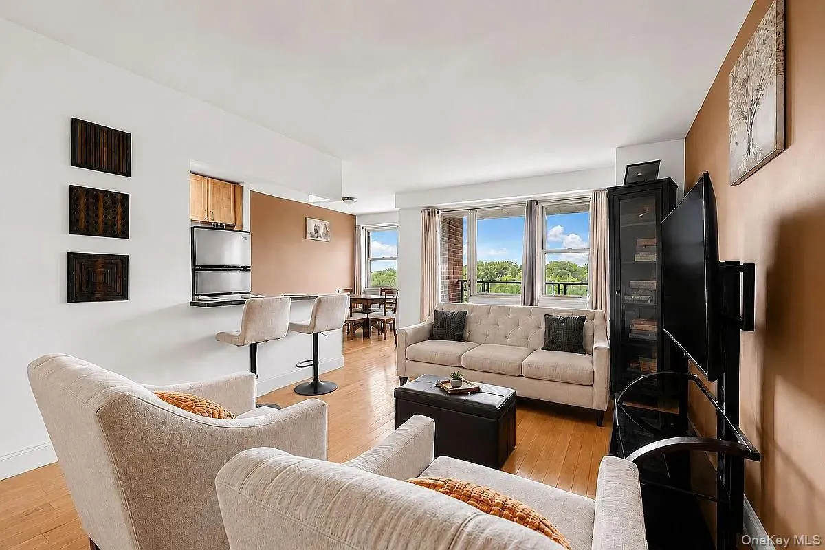 400 Cozine Avenue, New York, NY, 2 Bedrooms Bedrooms, 4 Rooms Rooms,1 BathroomBathrooms,Residential,For Rent,Cozine,0,1039237 400 Cozine Avenue, New York, NY, 2 Bedrooms Bedrooms, 4 Rooms Rooms,1 BathroomBathrooms,Residential,For Rent,Cozine,0,1039237