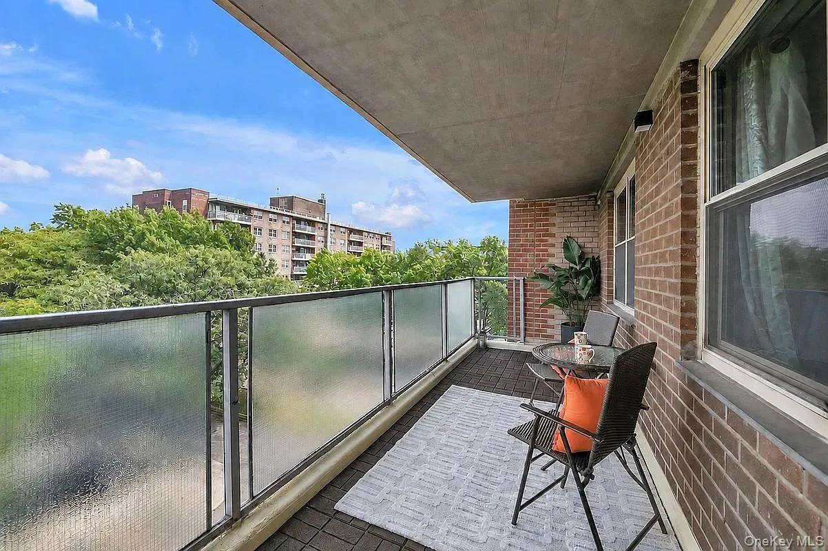 400 Cozine Avenue, New York, NY, 2 Bedrooms Bedrooms, 4 Rooms Rooms,1 BathroomBathrooms,Residential,For Rent,Cozine,0,1039237 400 Cozine Avenue, New York, NY, 2 Bedrooms Bedrooms, 4 Rooms Rooms,1 BathroomBathrooms,Residential,For Rent,Cozine,0,1039237