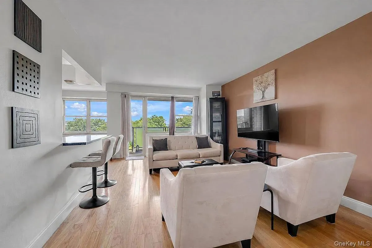 400 Cozine Avenue, New York, NY, 2 Bedrooms Bedrooms, 4 Rooms Rooms,1 BathroomBathrooms,Residential,For Rent,Cozine,0,1039237 400 Cozine Avenue, New York, NY, 2 Bedrooms Bedrooms, 4 Rooms Rooms,1 BathroomBathrooms,Residential,For Rent,Cozine,0,1039237