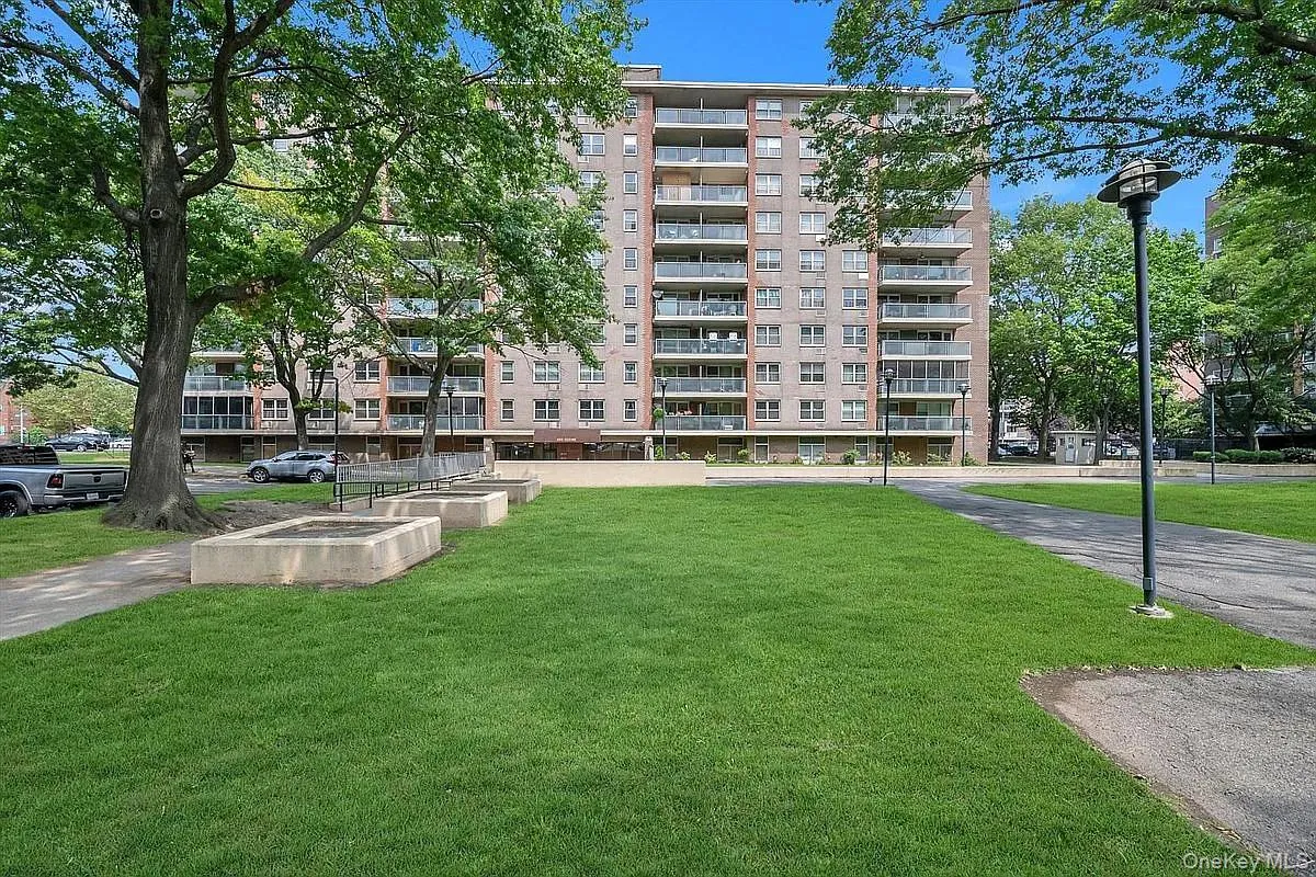 400 Cozine Avenue, New York, NY, 2 Bedrooms Bedrooms, 4 Rooms Rooms,1 BathroomBathrooms,Residential,For Rent,Cozine,0,1039237 400 Cozine Avenue, New York, NY, 2 Bedrooms Bedrooms, 4 Rooms Rooms,1 BathroomBathrooms,Residential,For Rent,Cozine,0,1039237