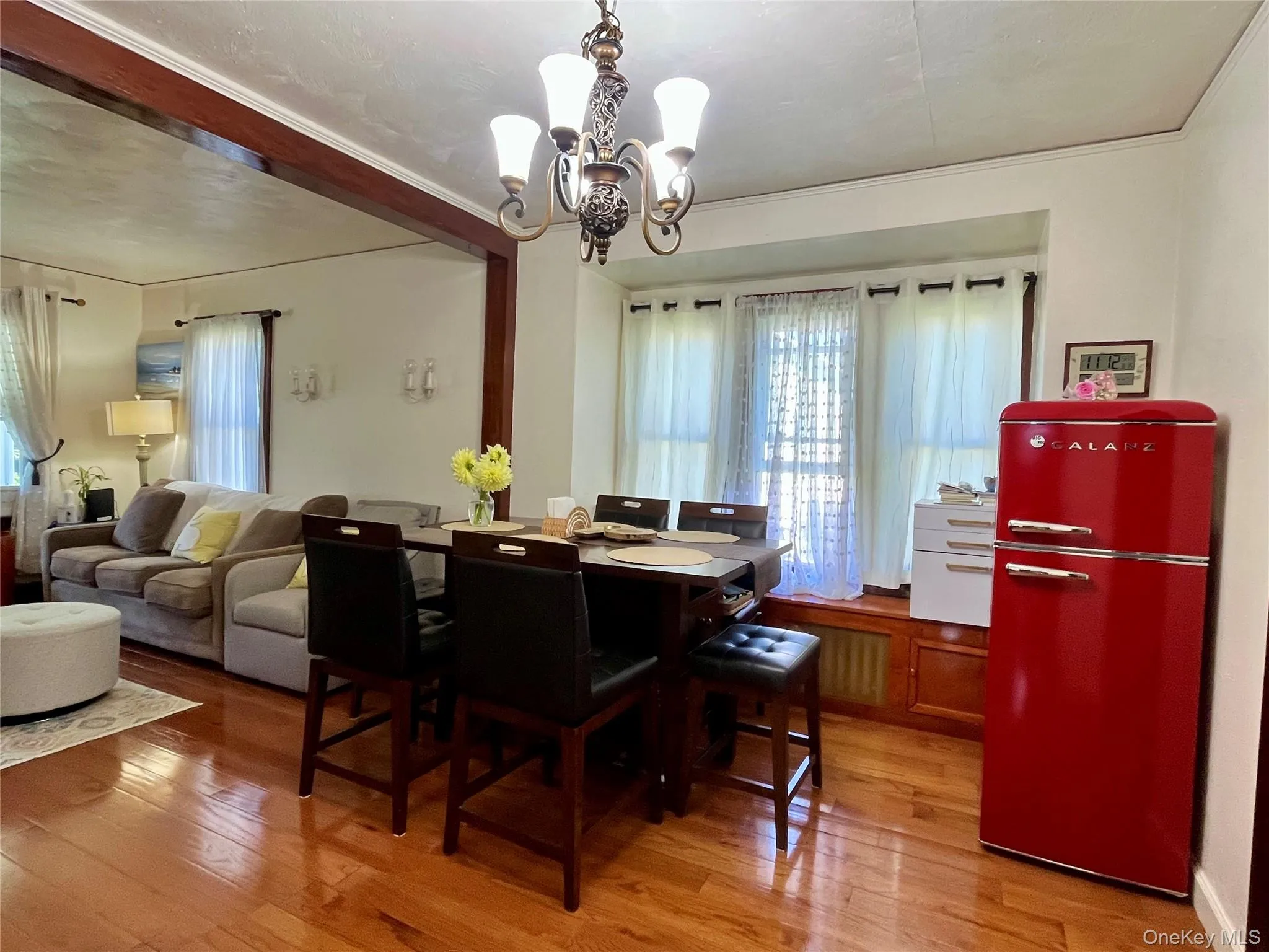 11 Rose Place, Woodbury, NY, 2 Bedrooms Bedrooms, 7 Rooms Rooms,1 BathroomBathrooms,Residential,For Rent,Rose,0,1039240 11 Rose Place, Woodbury, NY, 2 Bedrooms Bedrooms, 7 Rooms Rooms,1 BathroomBathrooms,Residential,For Rent,Rose,0,1039240