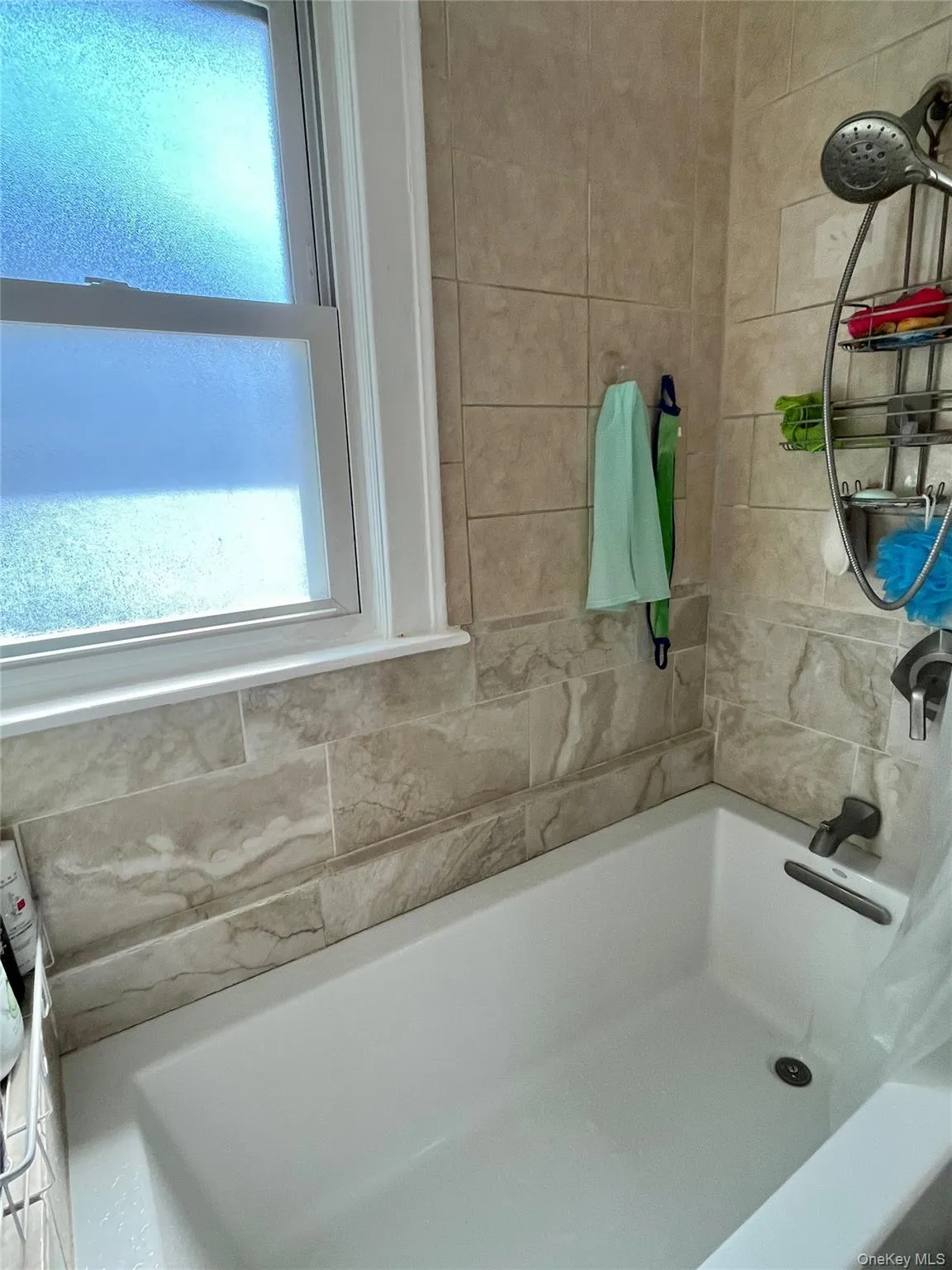 11 Rose Place, Woodbury, NY, 2 Bedrooms Bedrooms, 7 Rooms Rooms,1 BathroomBathrooms,Residential,For Rent,Rose,0,1039240 11 Rose Place, Woodbury, NY, 2 Bedrooms Bedrooms, 7 Rooms Rooms,1 BathroomBathrooms,Residential,For Rent,Rose,0,1039240