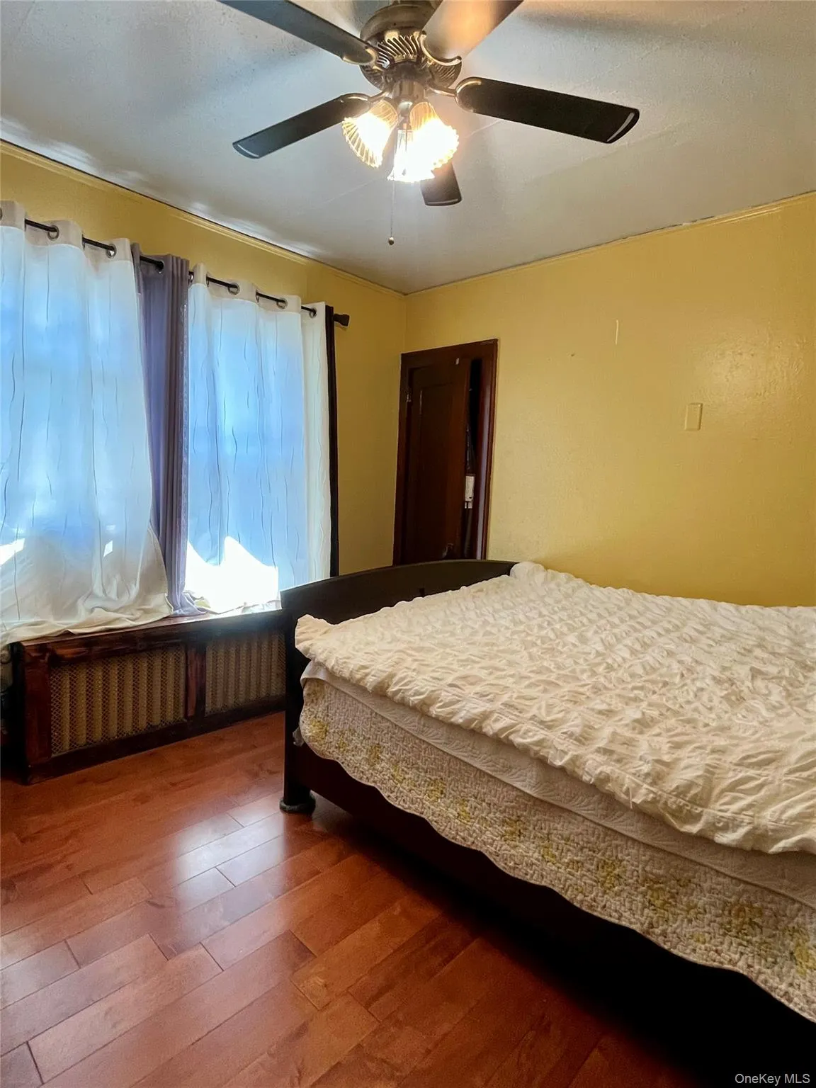 11 Rose Place, Woodbury, NY, 2 Bedrooms Bedrooms, 7 Rooms Rooms,1 BathroomBathrooms,Residential,For Rent,Rose,0,1039240 11 Rose Place, Woodbury, NY, 2 Bedrooms Bedrooms, 7 Rooms Rooms,1 BathroomBathrooms,Residential,For Rent,Rose,0,1039240