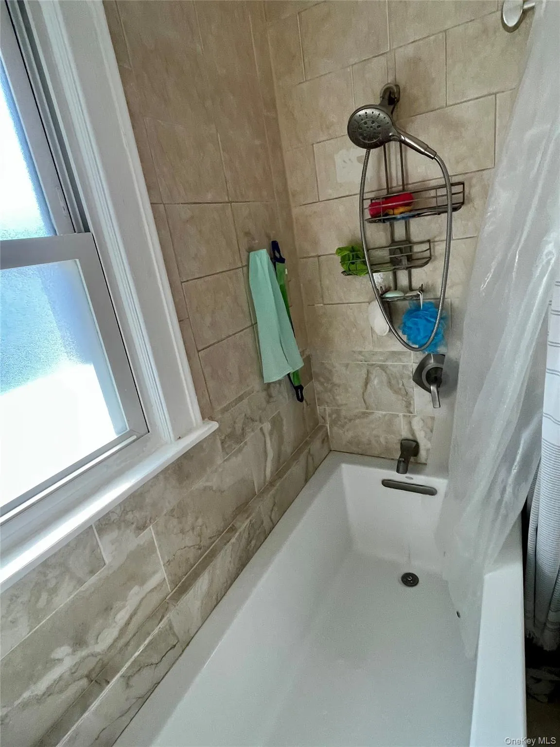 11 Rose Place, Woodbury, NY, 2 Bedrooms Bedrooms, 7 Rooms Rooms,1 BathroomBathrooms,Residential,For Rent,Rose,0,1039240 11 Rose Place, Woodbury, NY, 2 Bedrooms Bedrooms, 7 Rooms Rooms,1 BathroomBathrooms,Residential,For Rent,Rose,0,1039240