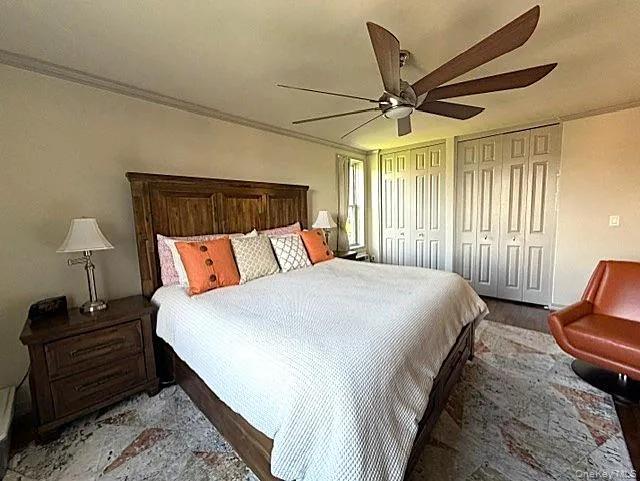 Oversized primary bedroom Oversized primary bedroom