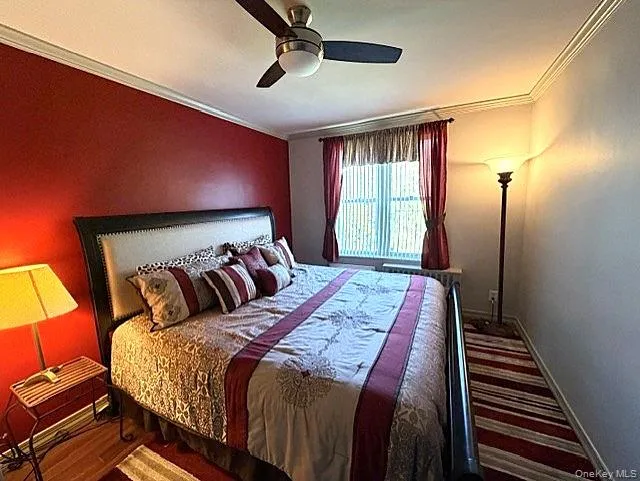 Large second bedroom Large second bedroom