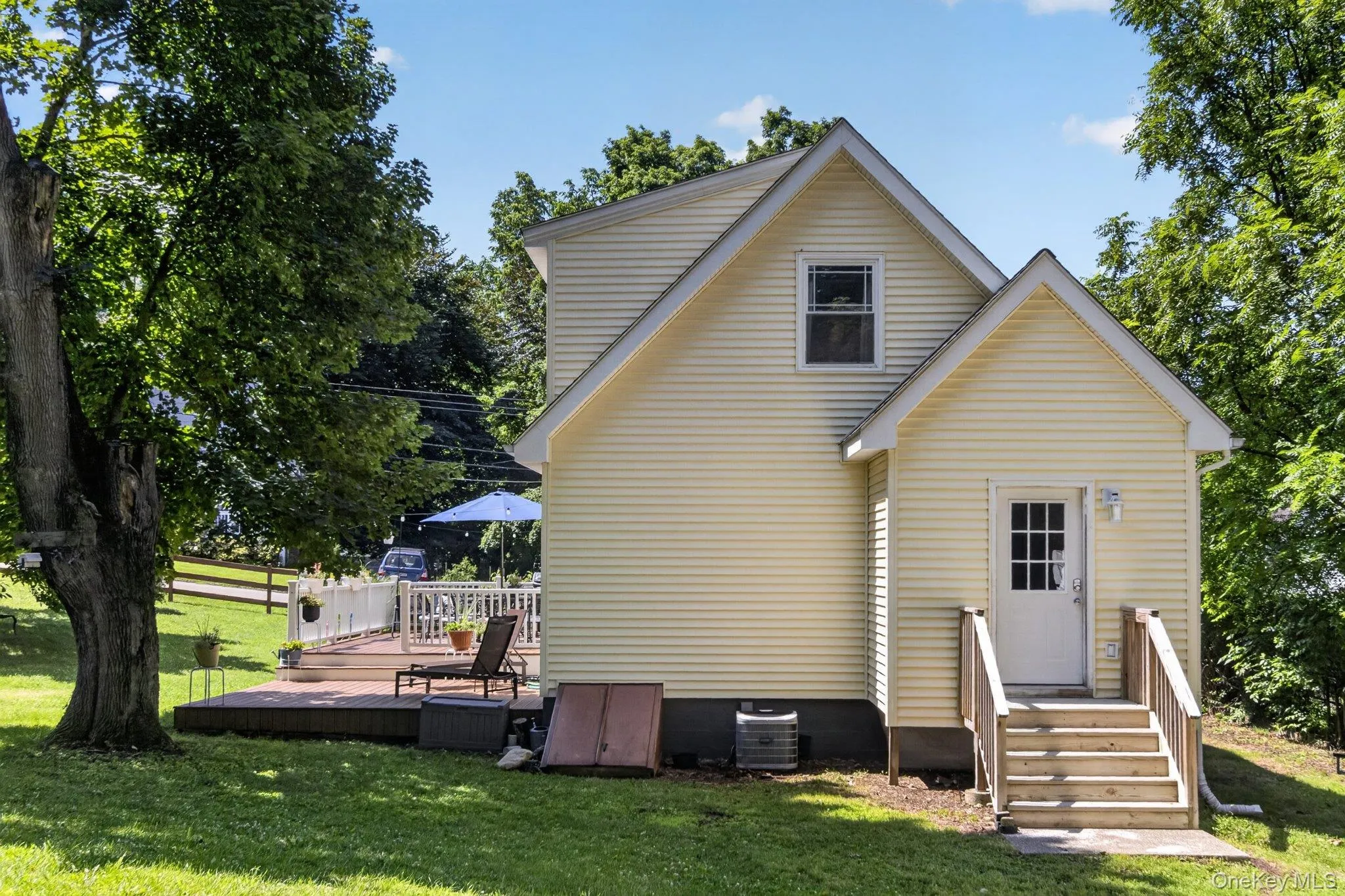 256 Main Street, Beacon, NY, 3 Bedrooms Bedrooms, 7 Rooms Rooms,2 BathroomsBathrooms,Residential,For Rent,Main,0,1039243 256 Main Street, Beacon, NY, 3 Bedrooms Bedrooms, 7 Rooms Rooms,2 BathroomsBathrooms,Residential,For Rent,Main,0,1039243