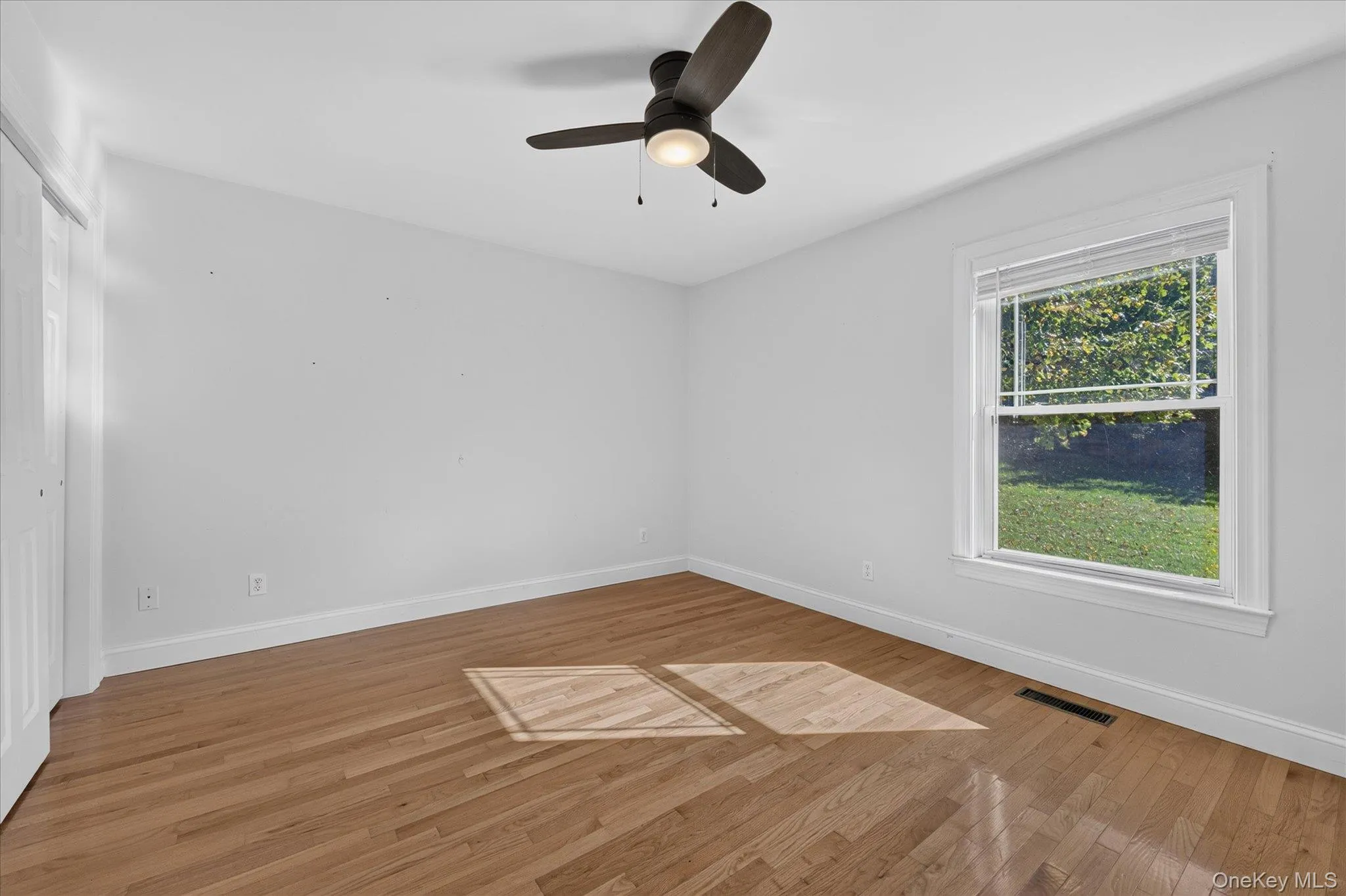 First Floor Bedroom / Office First Floor Bedroom / Office