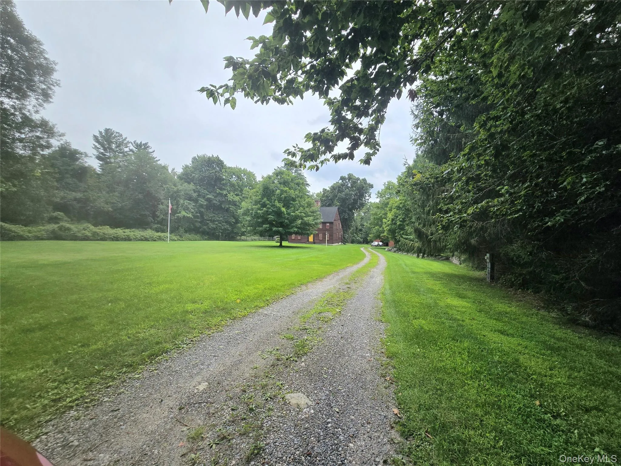 Long driveway for privacy! Long driveway for privacy!