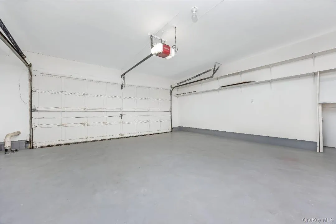 103 Colony Drive, Islip, NY, 4 Bedrooms Bedrooms, 8 Rooms Rooms,2 BathroomsBathrooms,Residential,For Rent,Colony,0,1039251 103 Colony Drive, Islip, NY, 4 Bedrooms Bedrooms, 8 Rooms Rooms,2 BathroomsBathrooms,Residential,For Rent,Colony,0,1039251