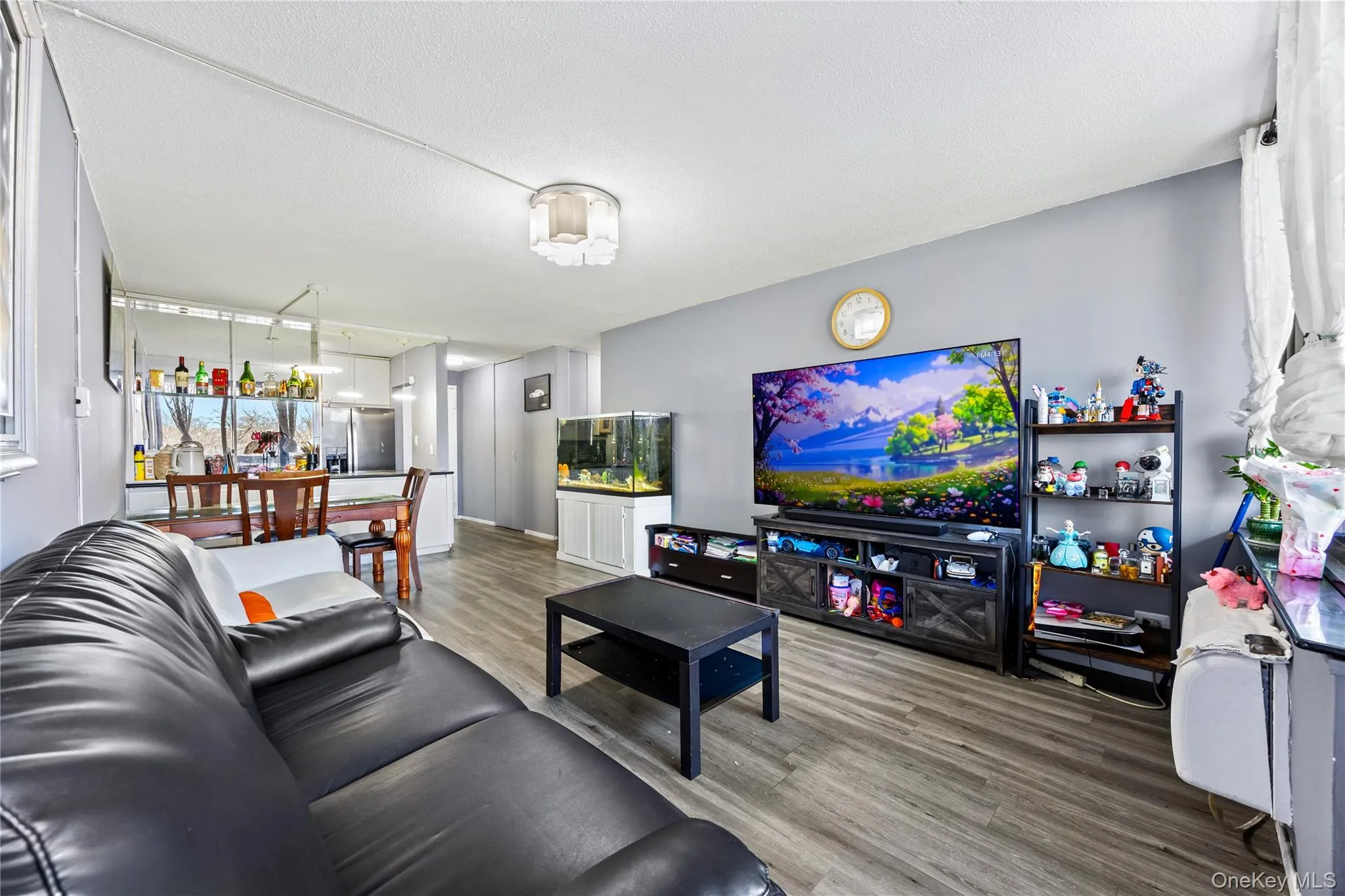 150-38 Union Turnpike, New York, NY, 2 Bedrooms Bedrooms, 6 Rooms Rooms,1 BathroomBathrooms,Residential,For Rent,Union,0,1039253 150-38 Union Turnpike, New York, NY, 2 Bedrooms Bedrooms, 6 Rooms Rooms,1 BathroomBathrooms,Residential,For Rent,Union,0,1039253