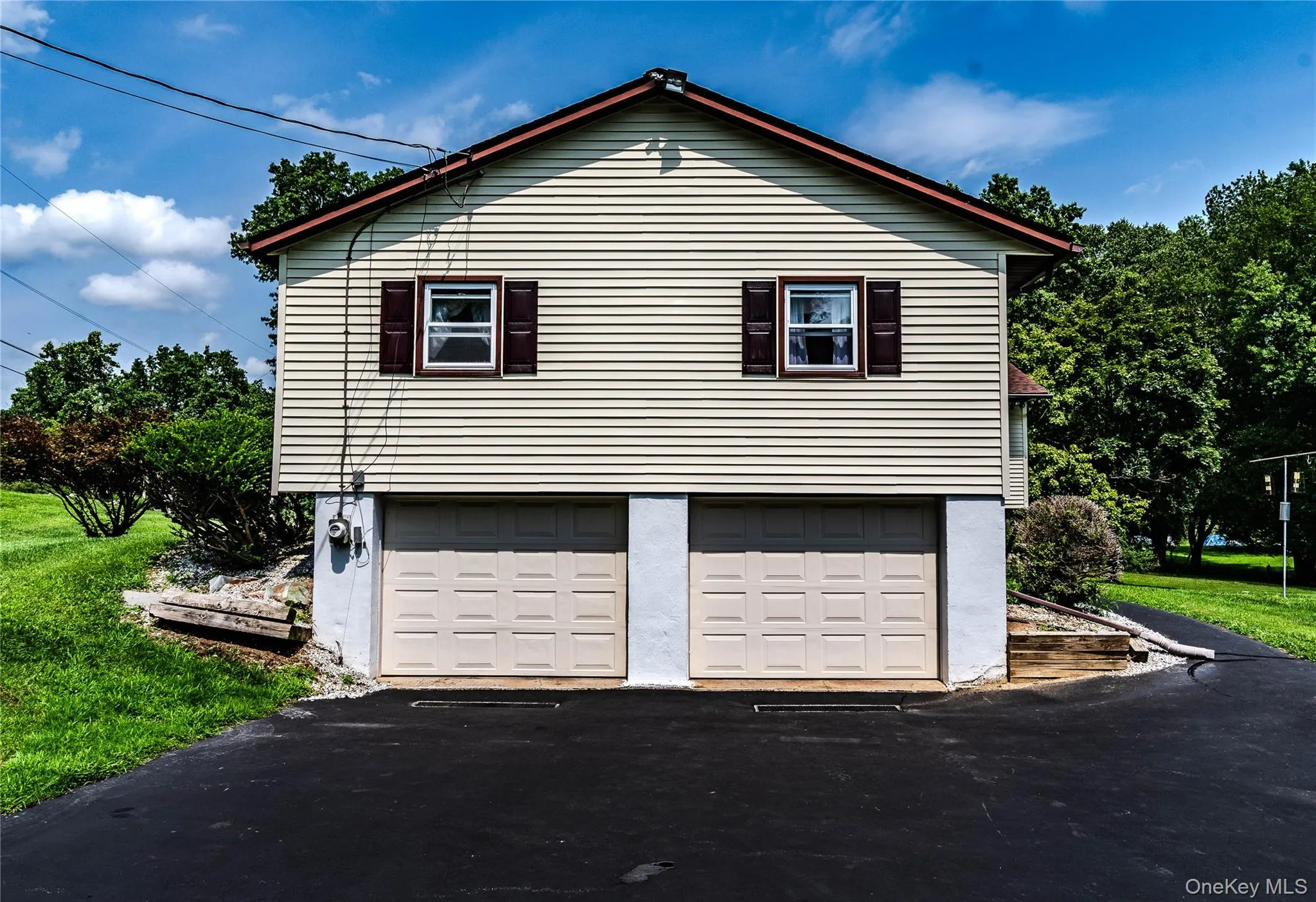 26 Beatty Lane, Crawford, NY, 4 Bedrooms Bedrooms, 8 Rooms Rooms,2 BathroomsBathrooms,Residential,For Rent,Beatty,0,1039262 26 Beatty Lane, Crawford, NY, 4 Bedrooms Bedrooms, 8 Rooms Rooms,2 BathroomsBathrooms,Residential,For Rent,Beatty,0,1039262