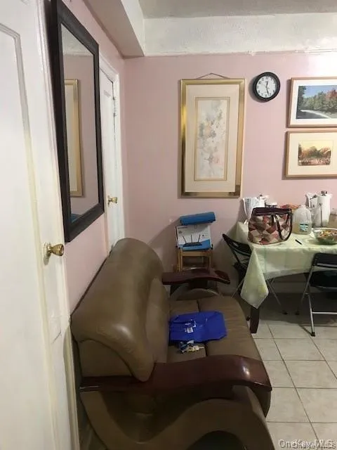 1165 SL, New York, NY, 2 Bedrooms Bedrooms, 5 Rooms Rooms,1 BathroomBathrooms,Residential,For Rent,SL,0,1039264 1165 SL, New York, NY, 2 Bedrooms Bedrooms, 5 Rooms Rooms,1 BathroomBathrooms,Residential,For Rent,SL,0,1039264
