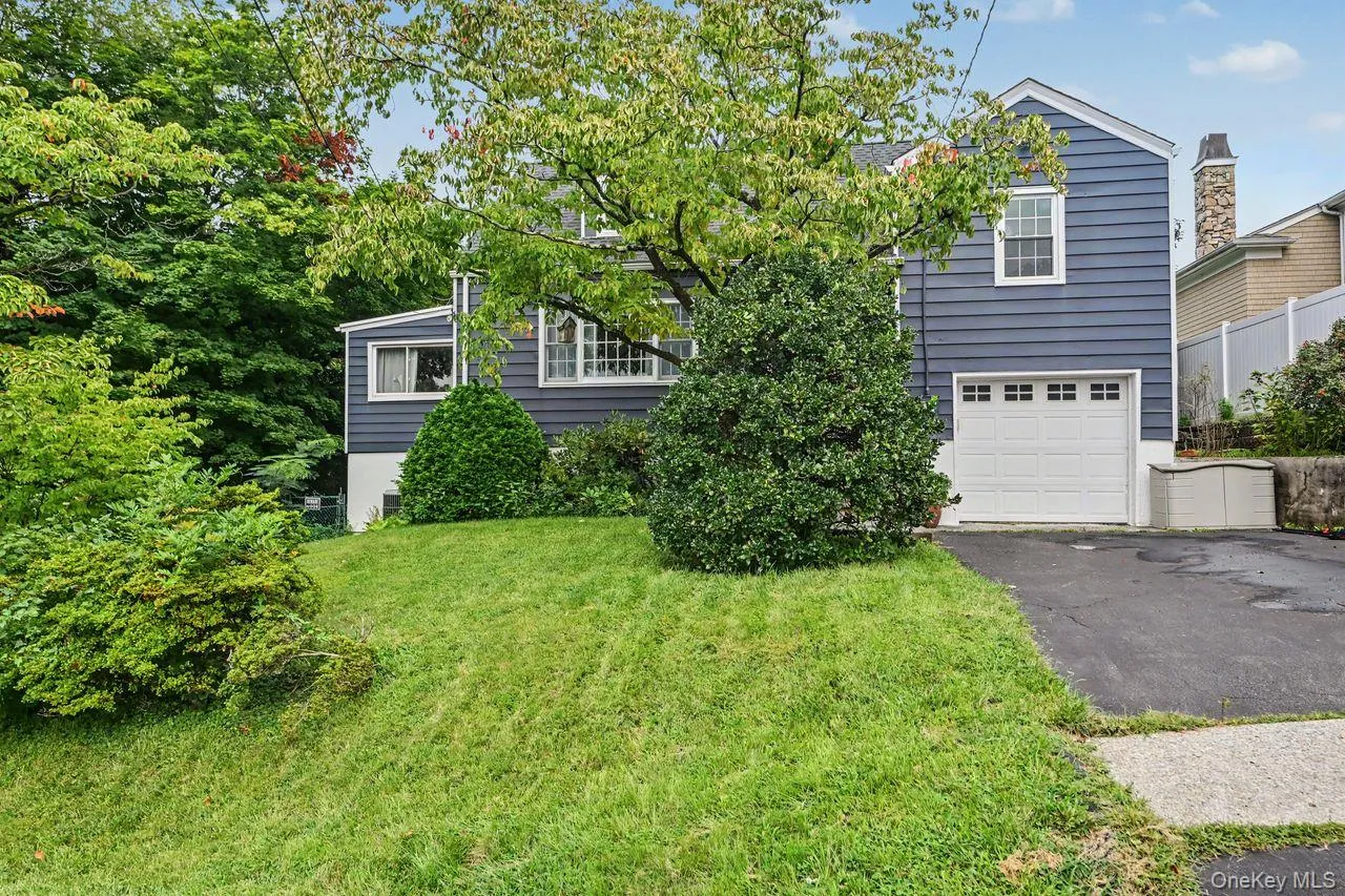 2 Edward Street, Harrison, NY, 3 Bedrooms Bedrooms, 7 Rooms Rooms,2 BathroomsBathrooms,Residential,For Rent,Edward,0,1039285 2 Edward Street, Harrison, NY, 3 Bedrooms Bedrooms, 7 Rooms Rooms,2 BathroomsBathrooms,Residential,For Rent,Edward,0,1039285