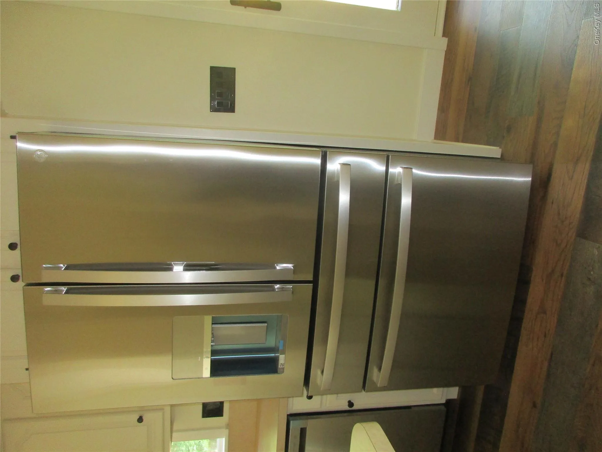 New double door refrigerator/freezer double drawers for cold and freezer items New double door refrigerator/freezer double drawers for cold and freezer items